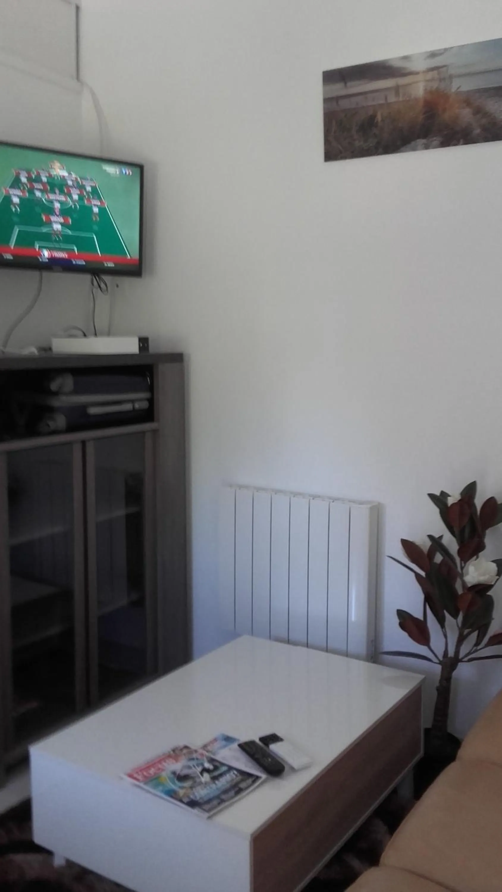 Bed in Chambres du Jardin Fleuri