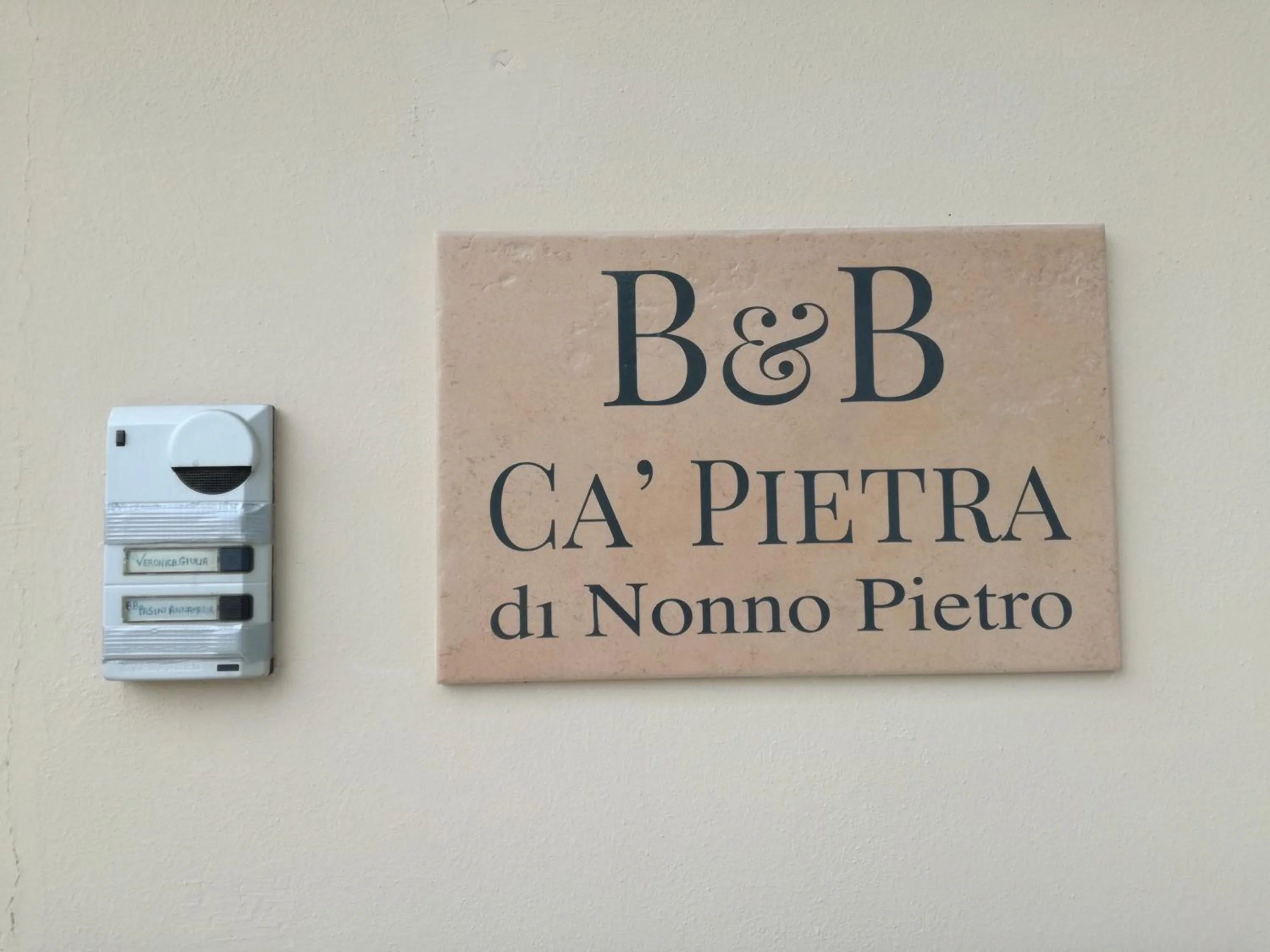 Property logo or sign in Ca' Pietra di Nonno Pietro