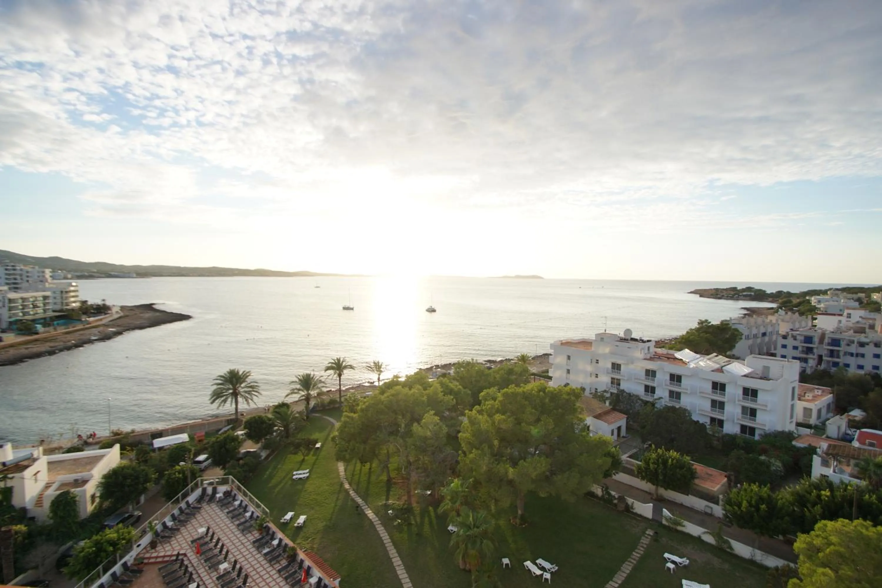 Beach in Hotel Abrat