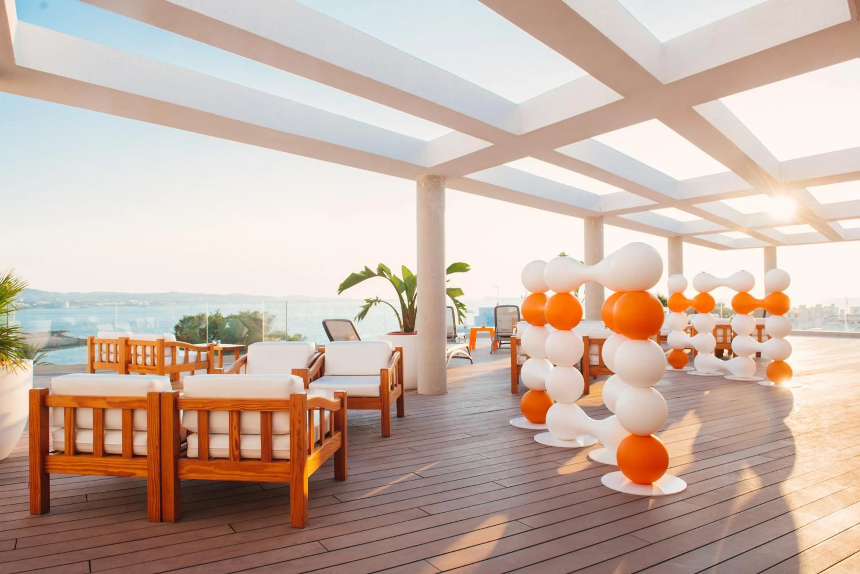 Summer in Hotel Abrat