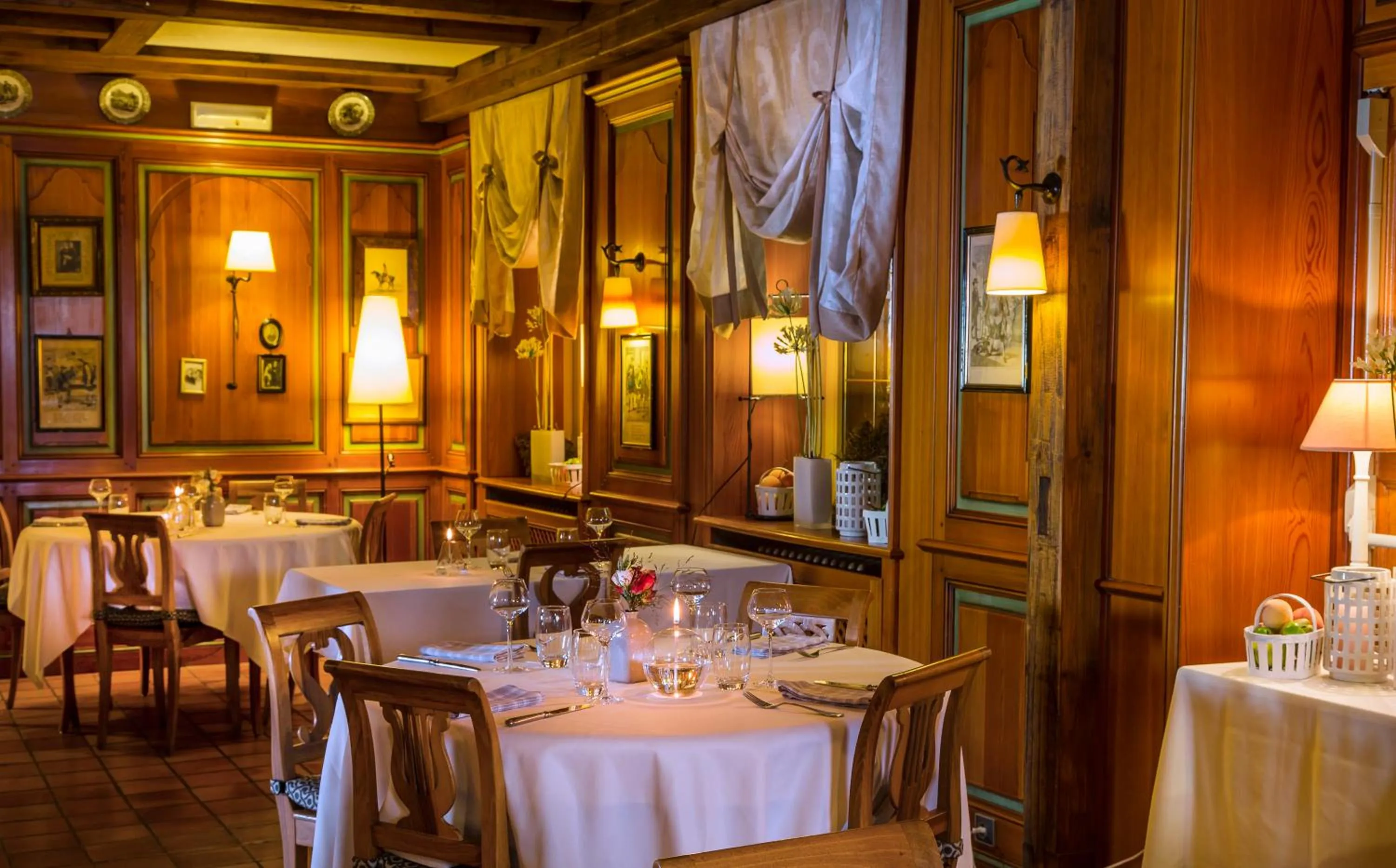 Restaurant/places to eat in Logis Hotel Le Parc & Spa