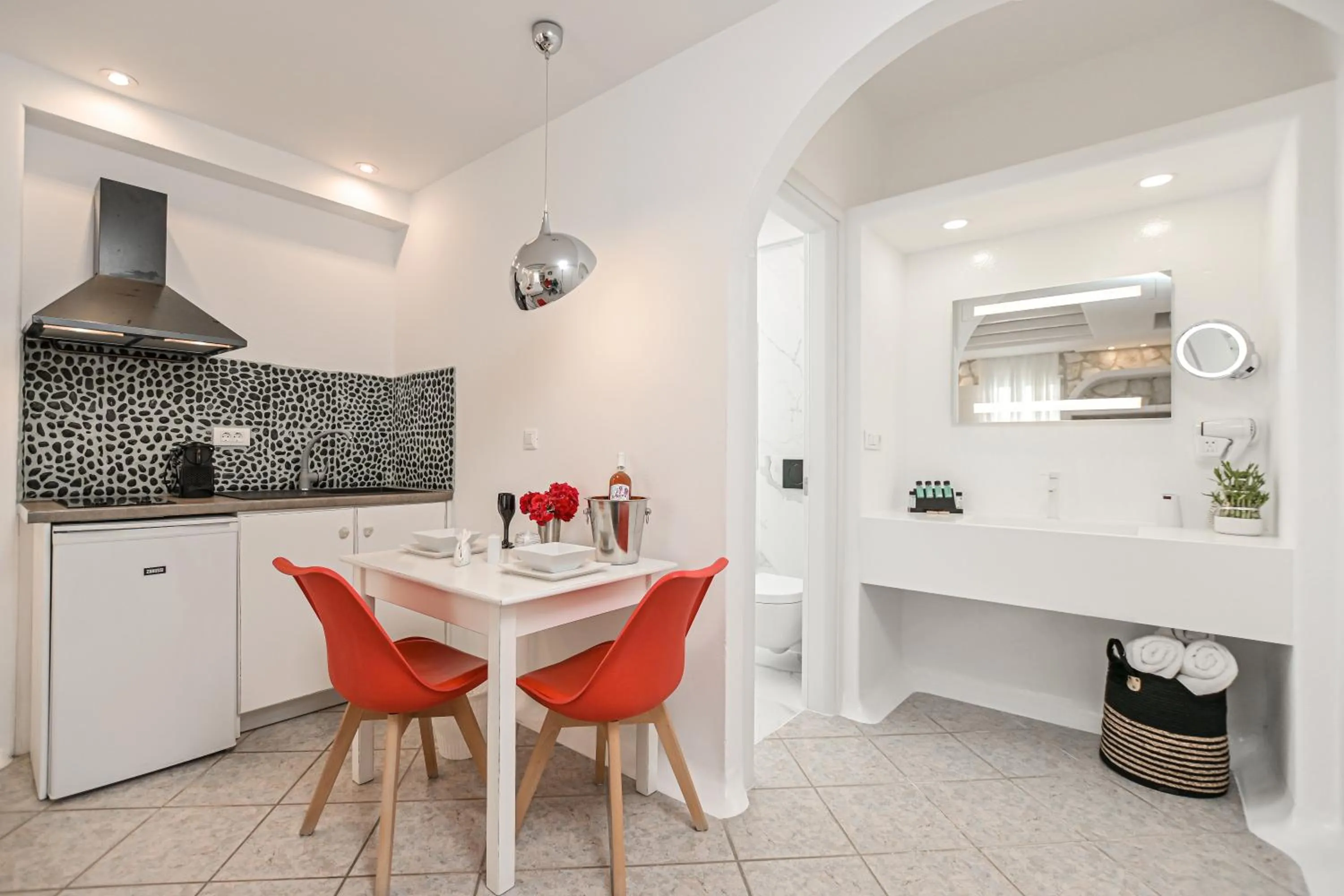 Naxos Evilion Luxury Apartments & Suites