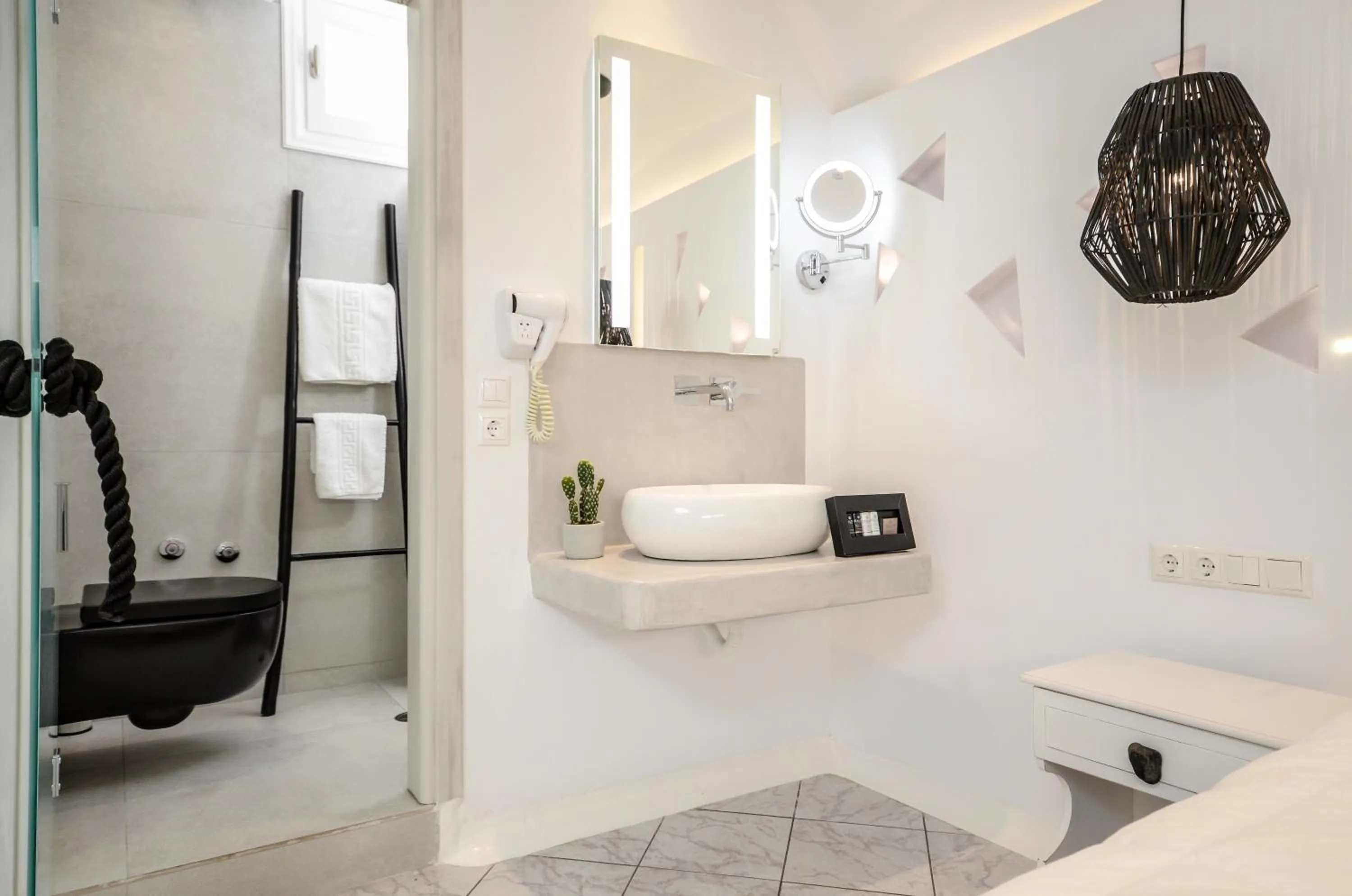 Naxos Evilion Luxury Apartments & Suites