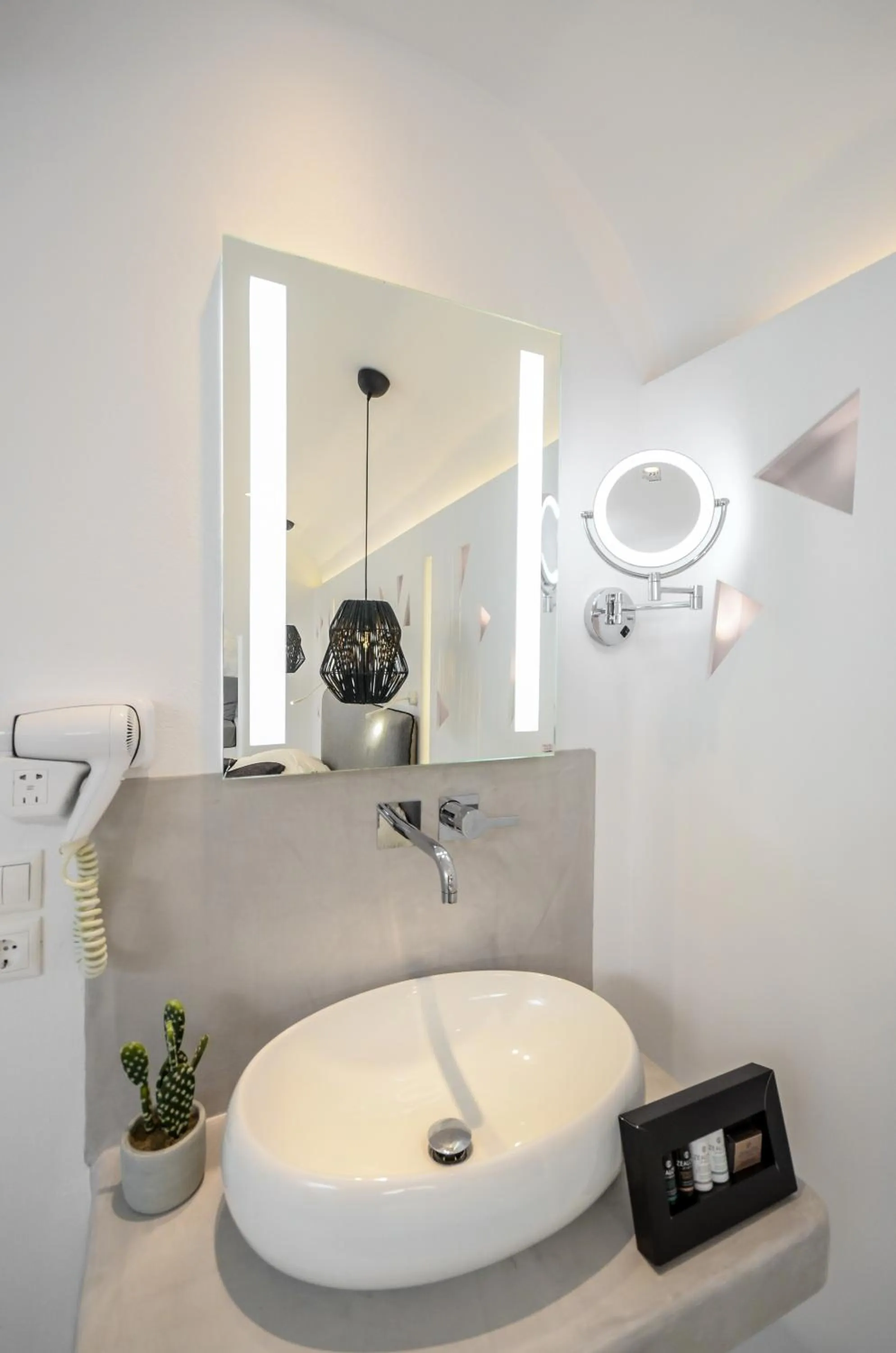 Naxos Evilion Luxury Apartments & Suites