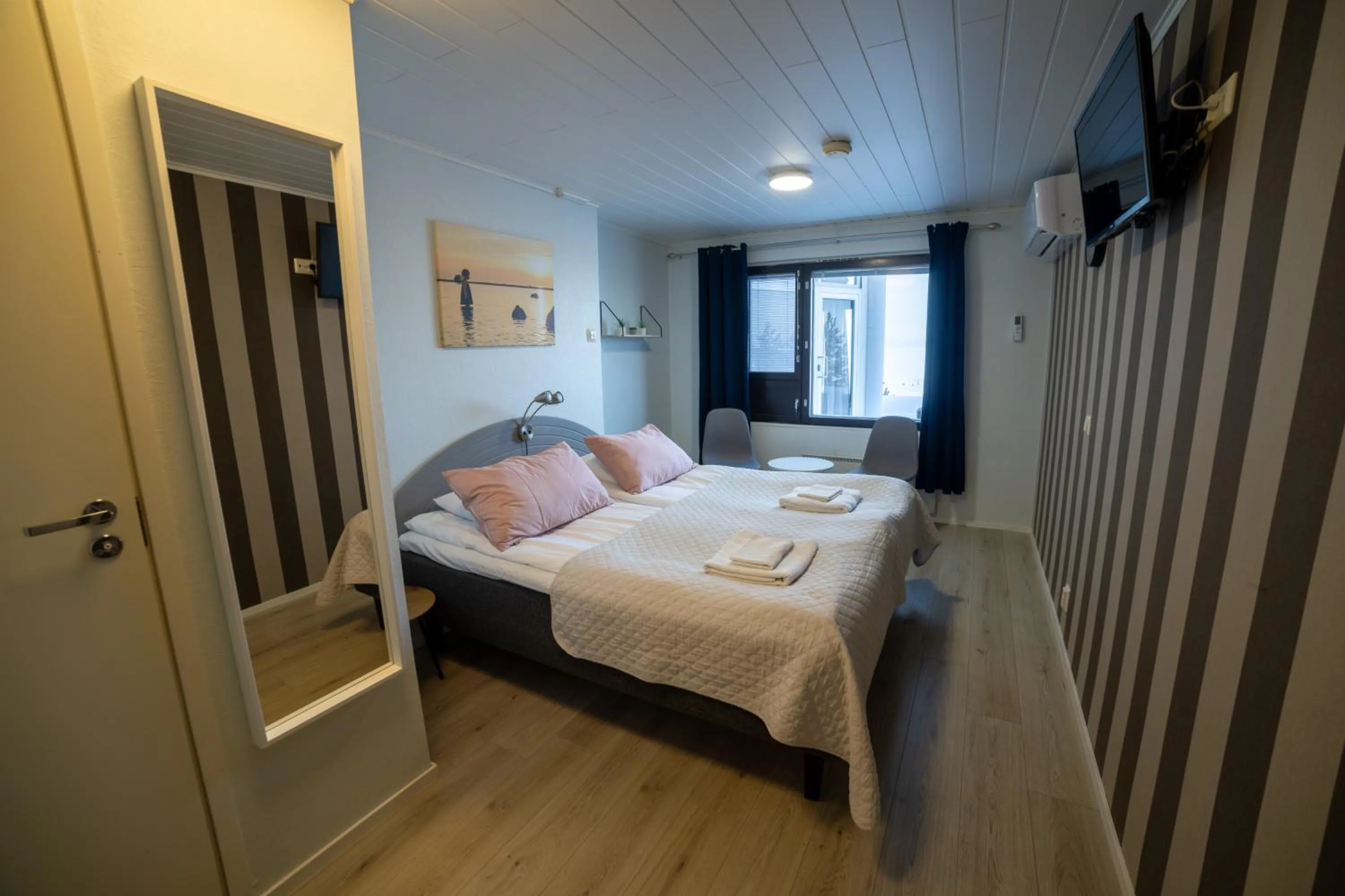 Bed in Hotel Lokkilinna