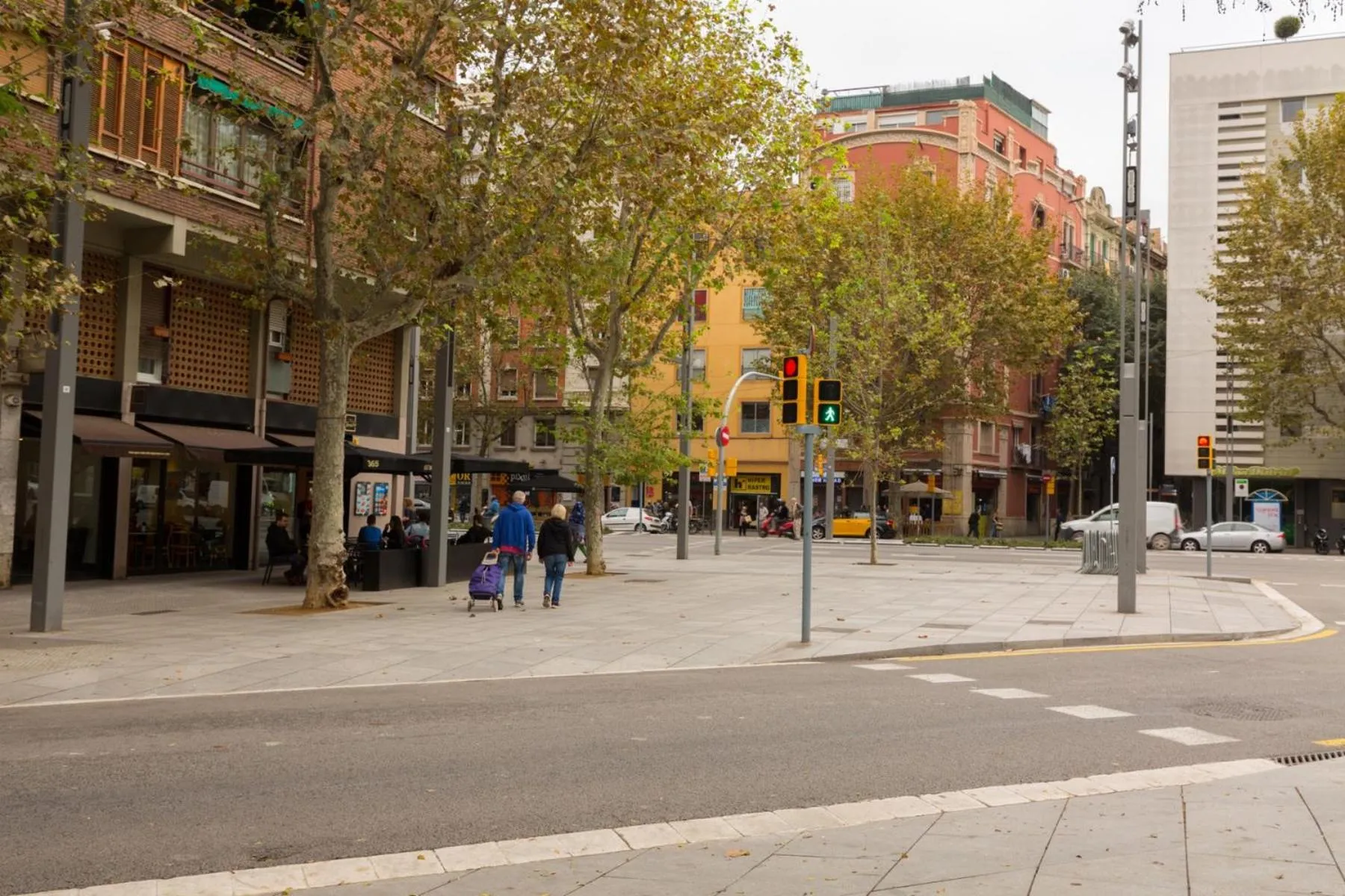 Property building in ApartEasy - Sant Antoni Market