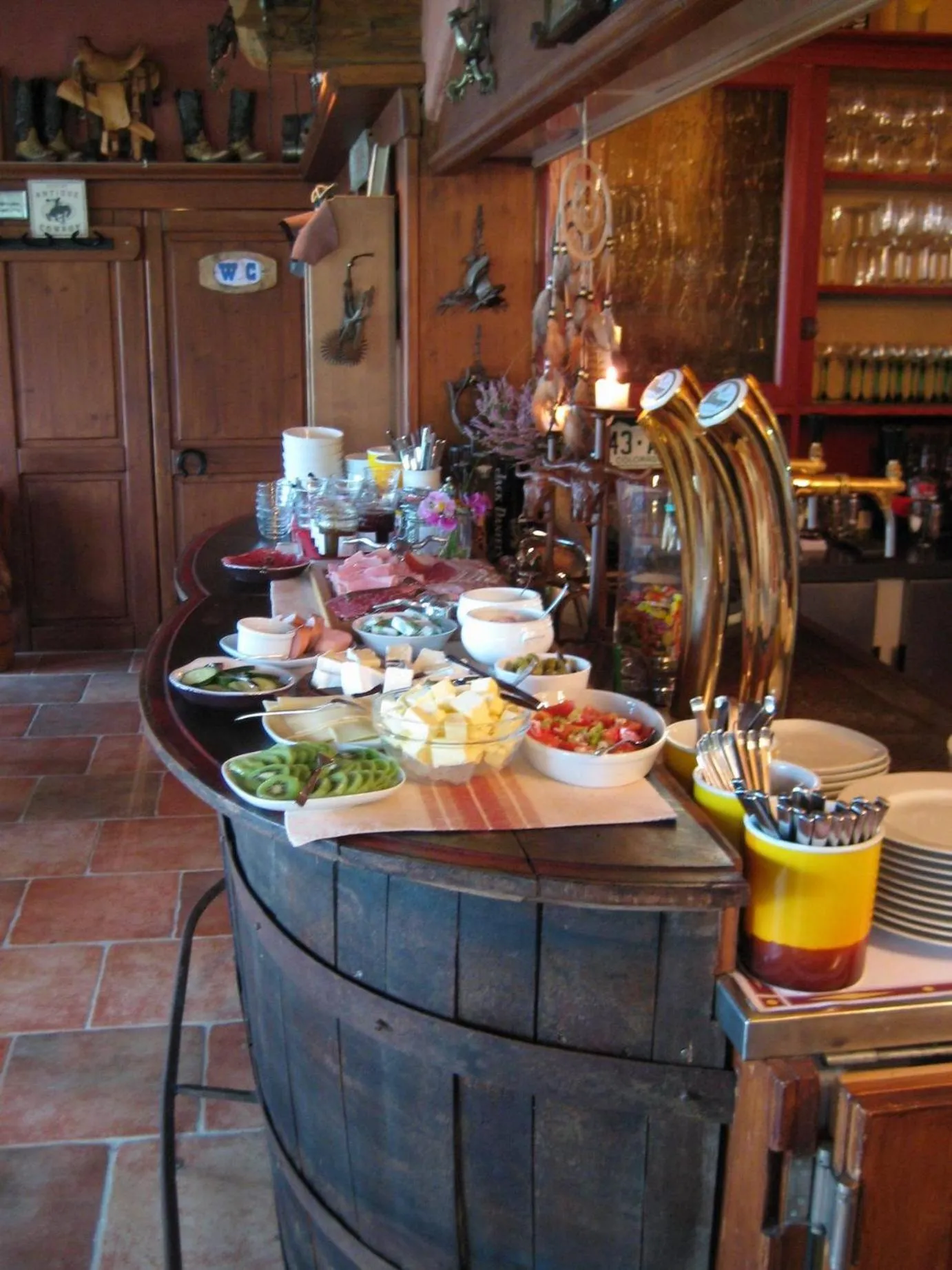 Breakfast in Longhorn Ranch Countryhotel - Garni