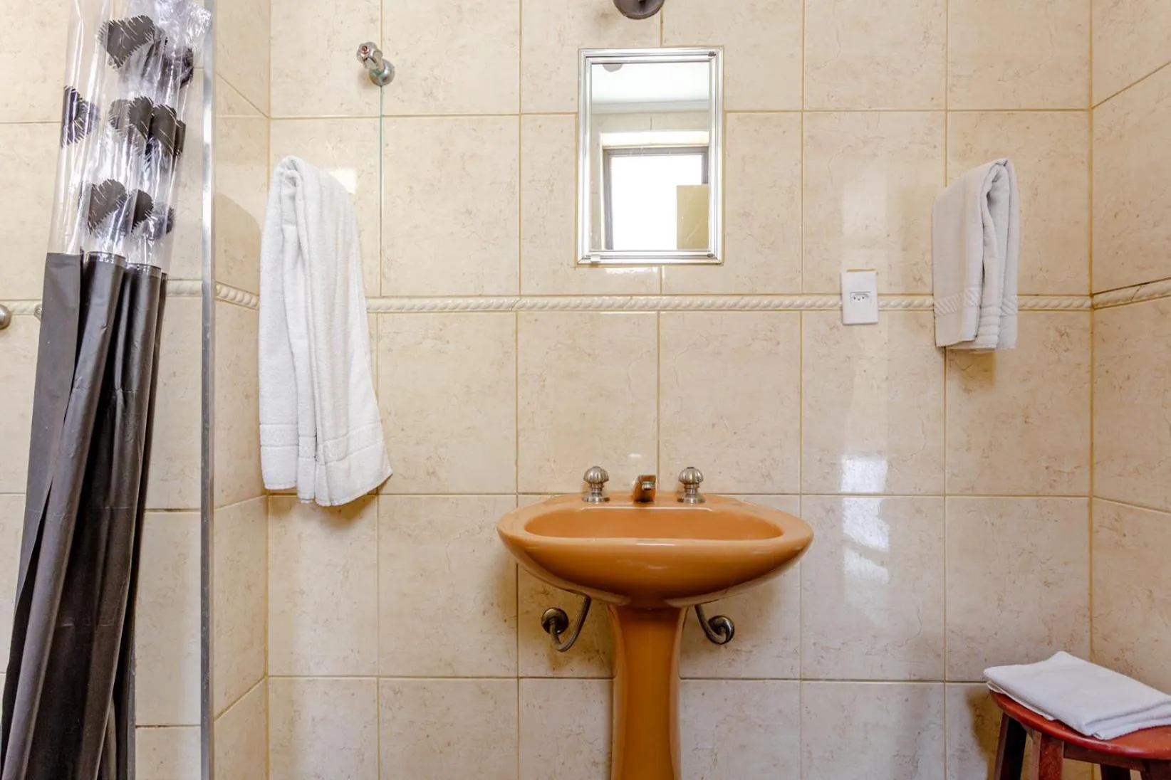 Bathroom in Daher Center Hotel