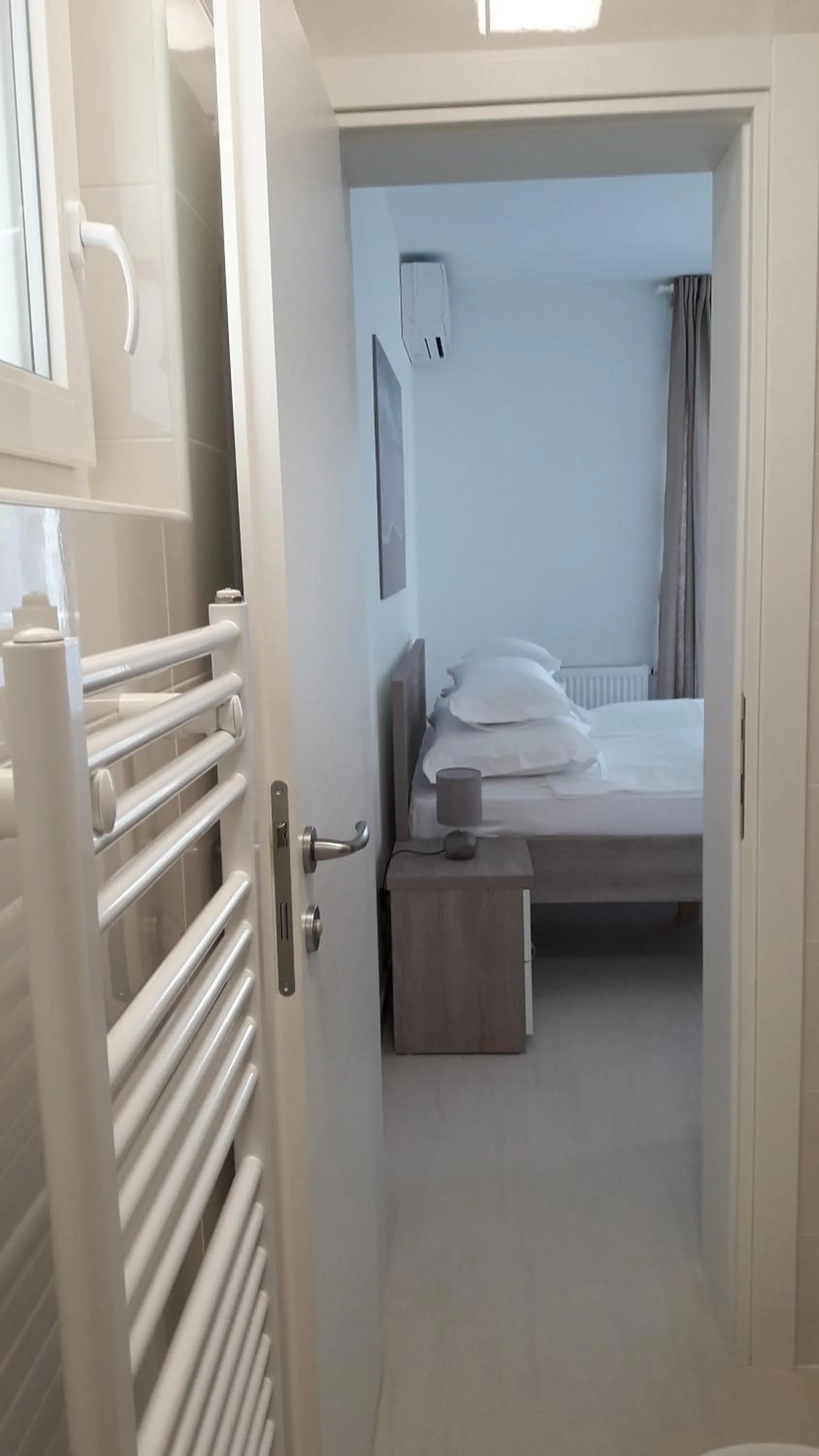 Bathroom, Bed in Villa-Apartments Karmel