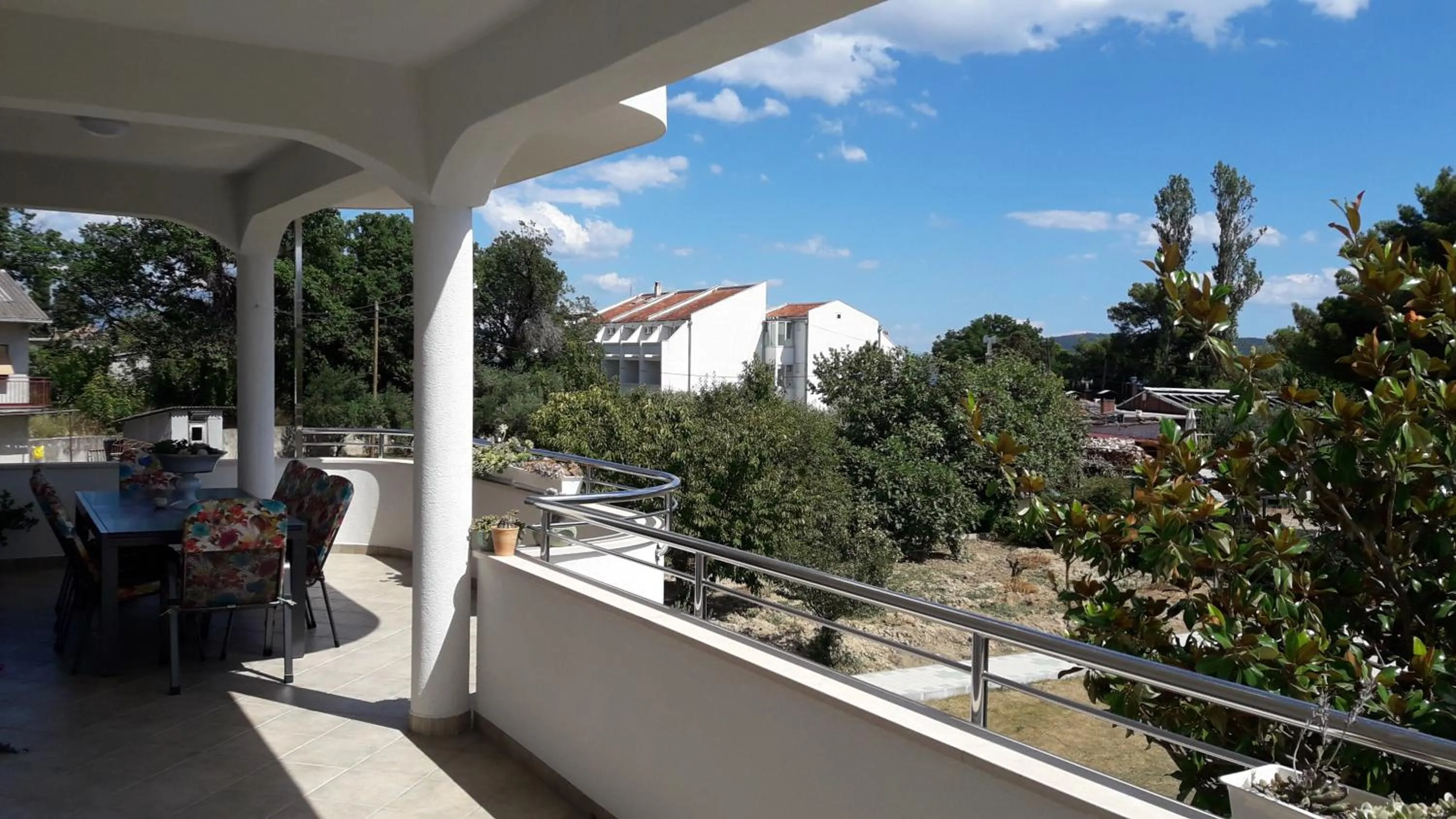 Villa-Apartments Karmel