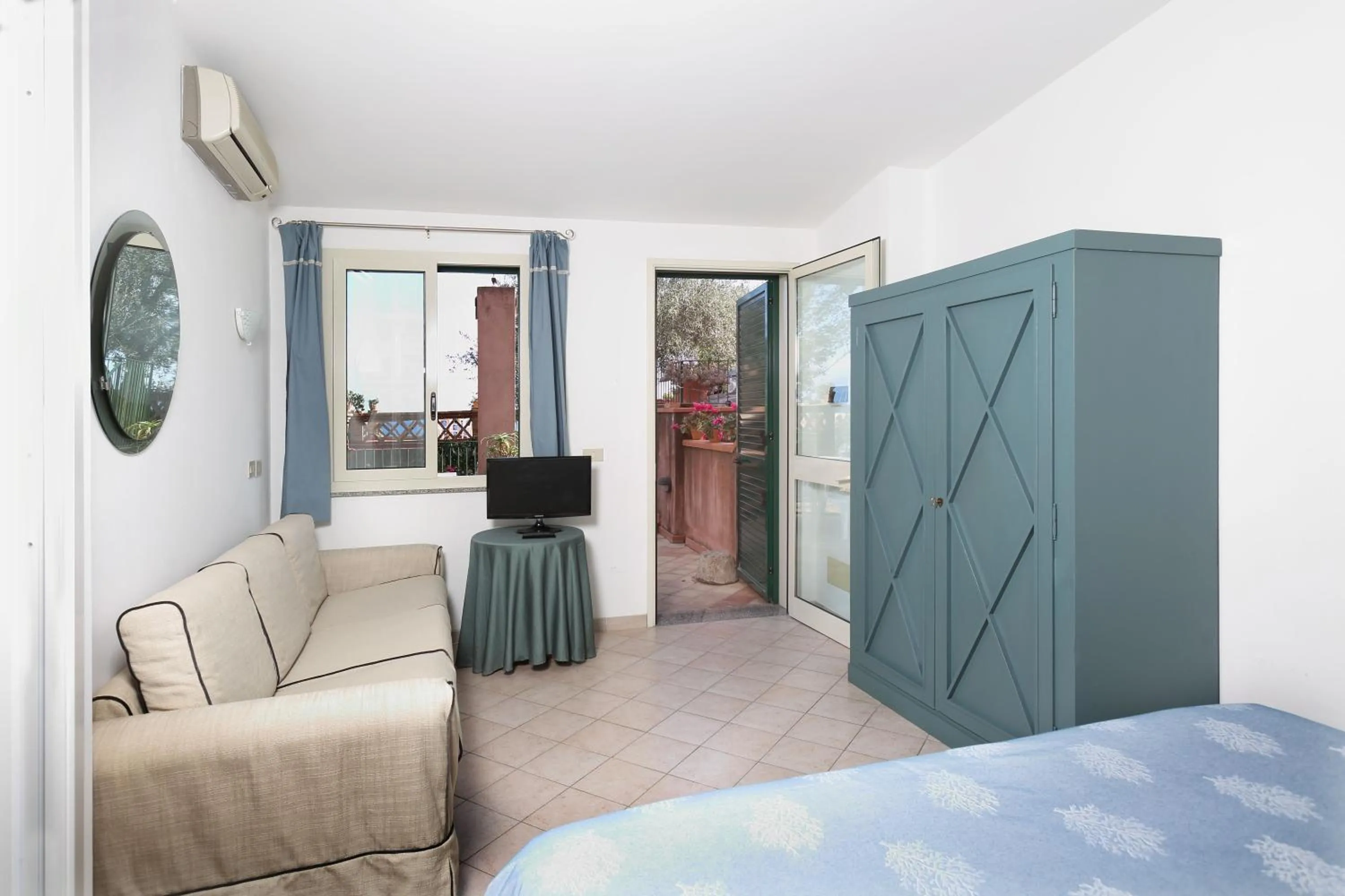 Photo of the whole room in Hotel Villino Gallodoro