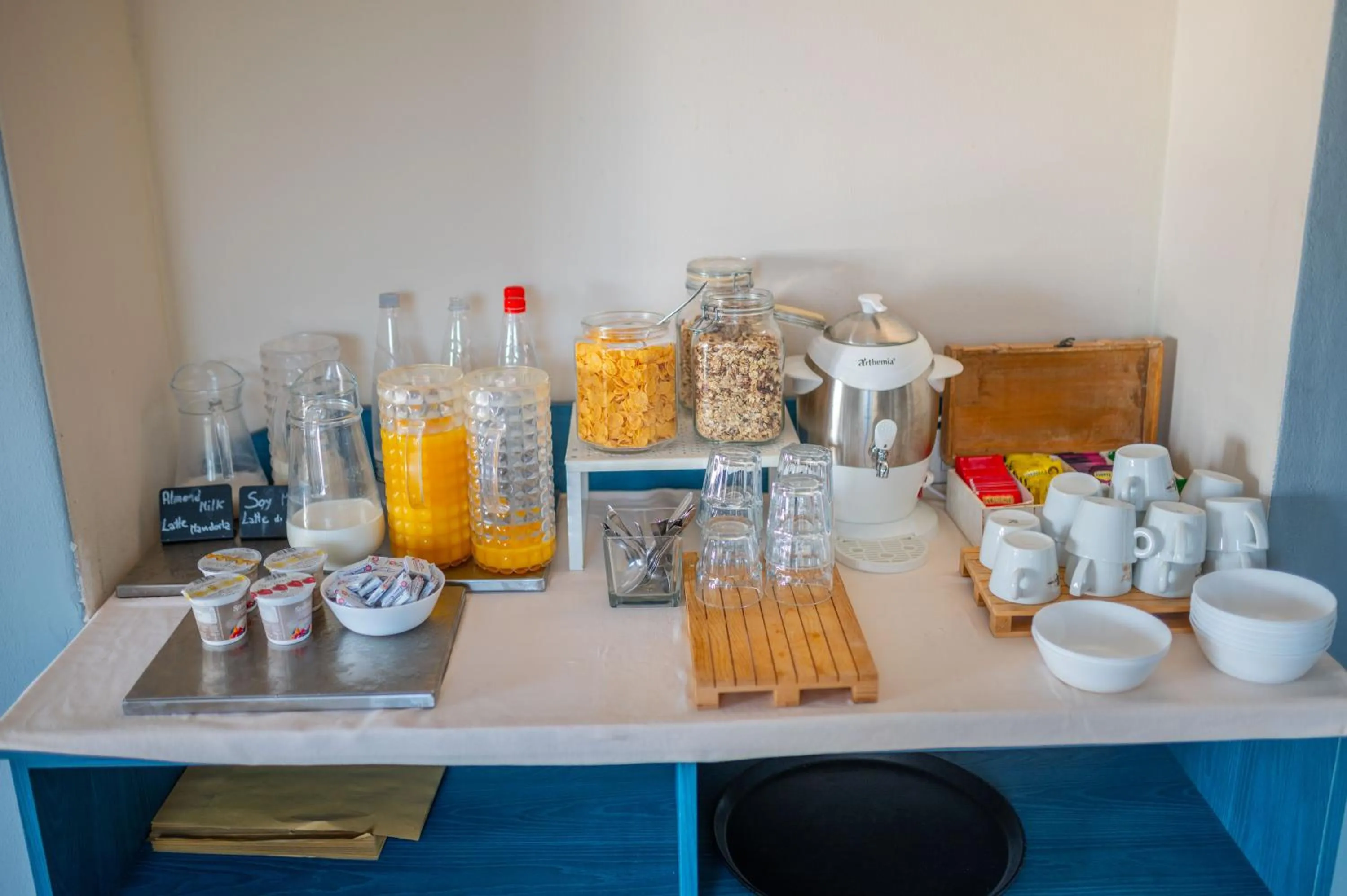 Continental breakfast in Hotel Villino Gallodoro