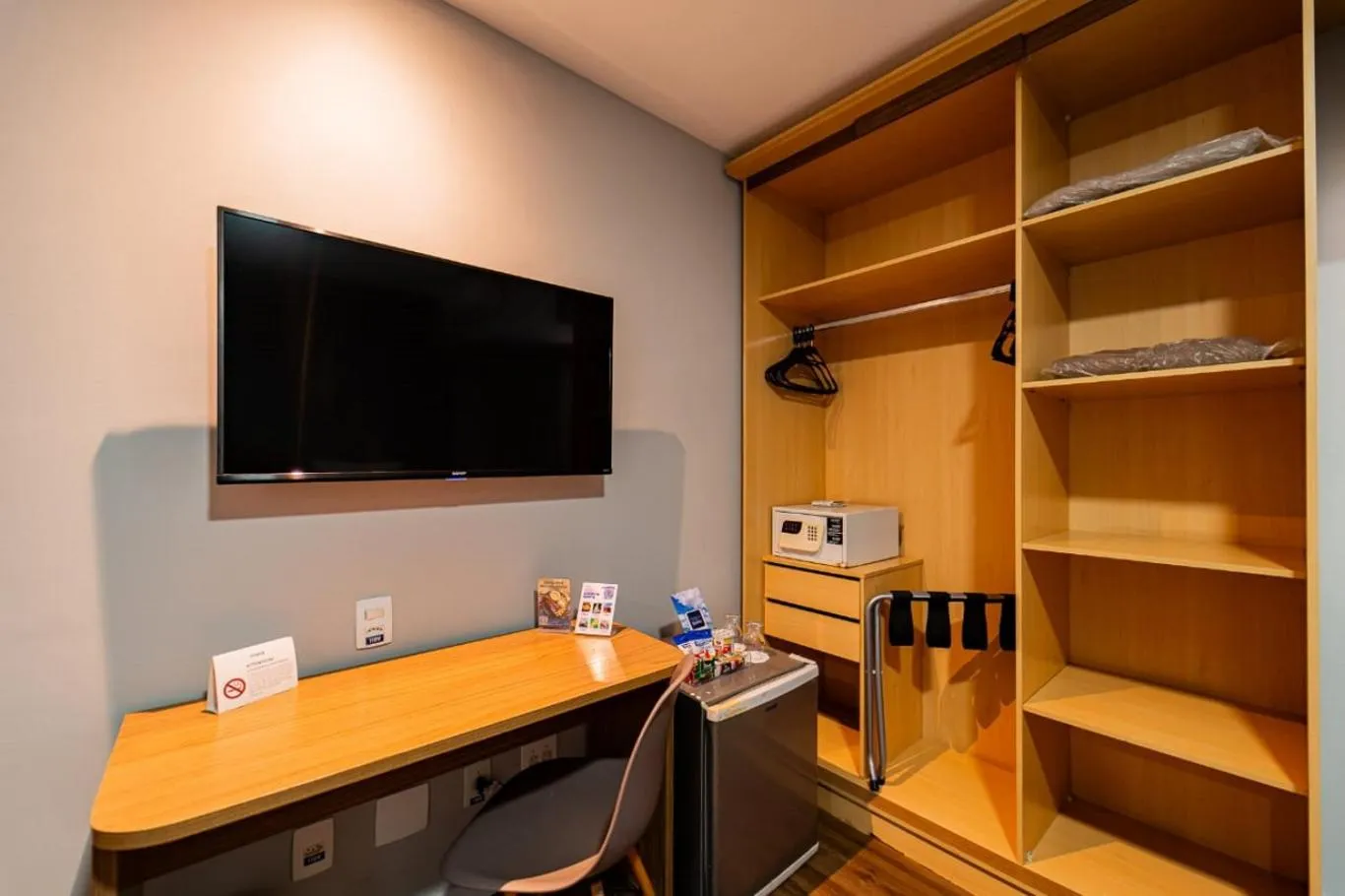 wardrobe in Nobile Suites Diamond