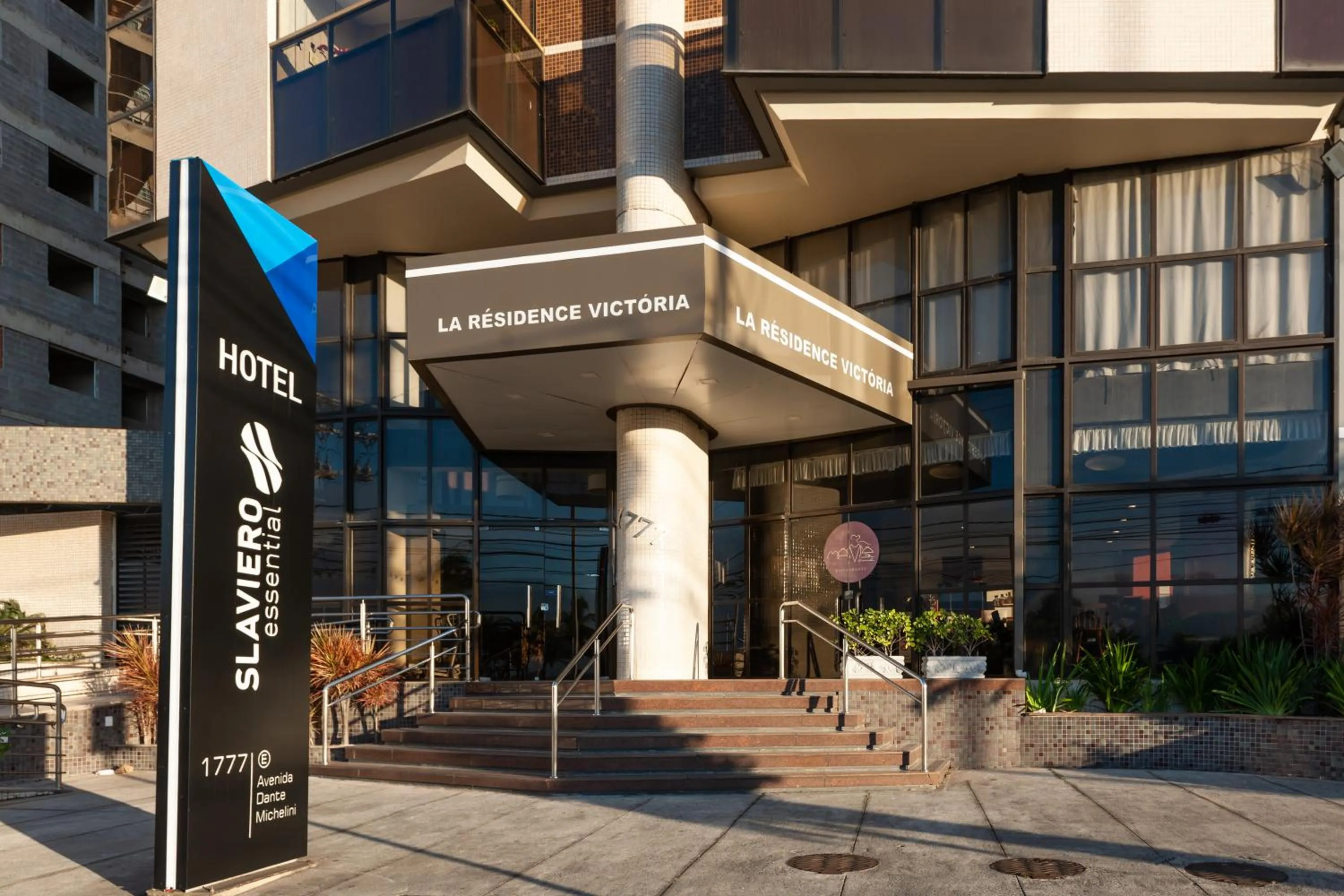 Facade/entrance in Slaviero Vitória