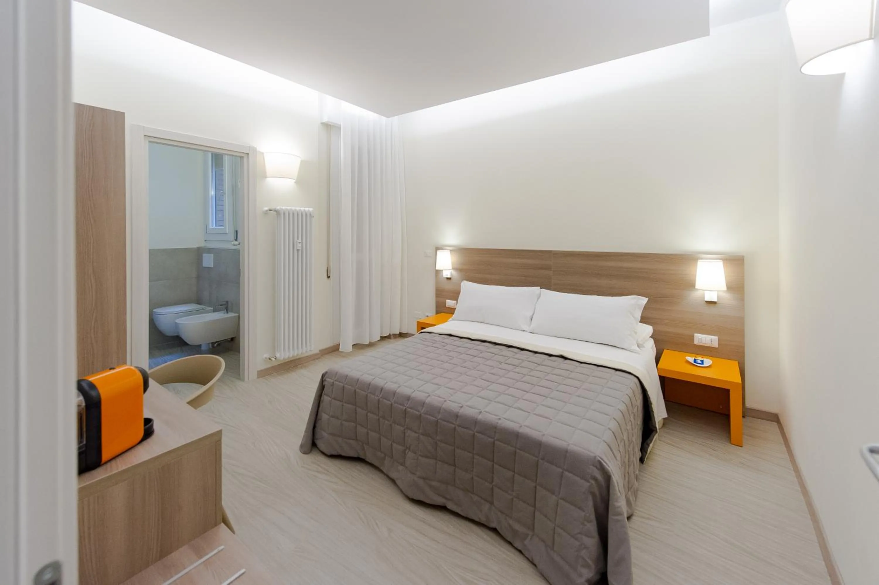 Photo of the whole room, Bed in SAN FELICE 135