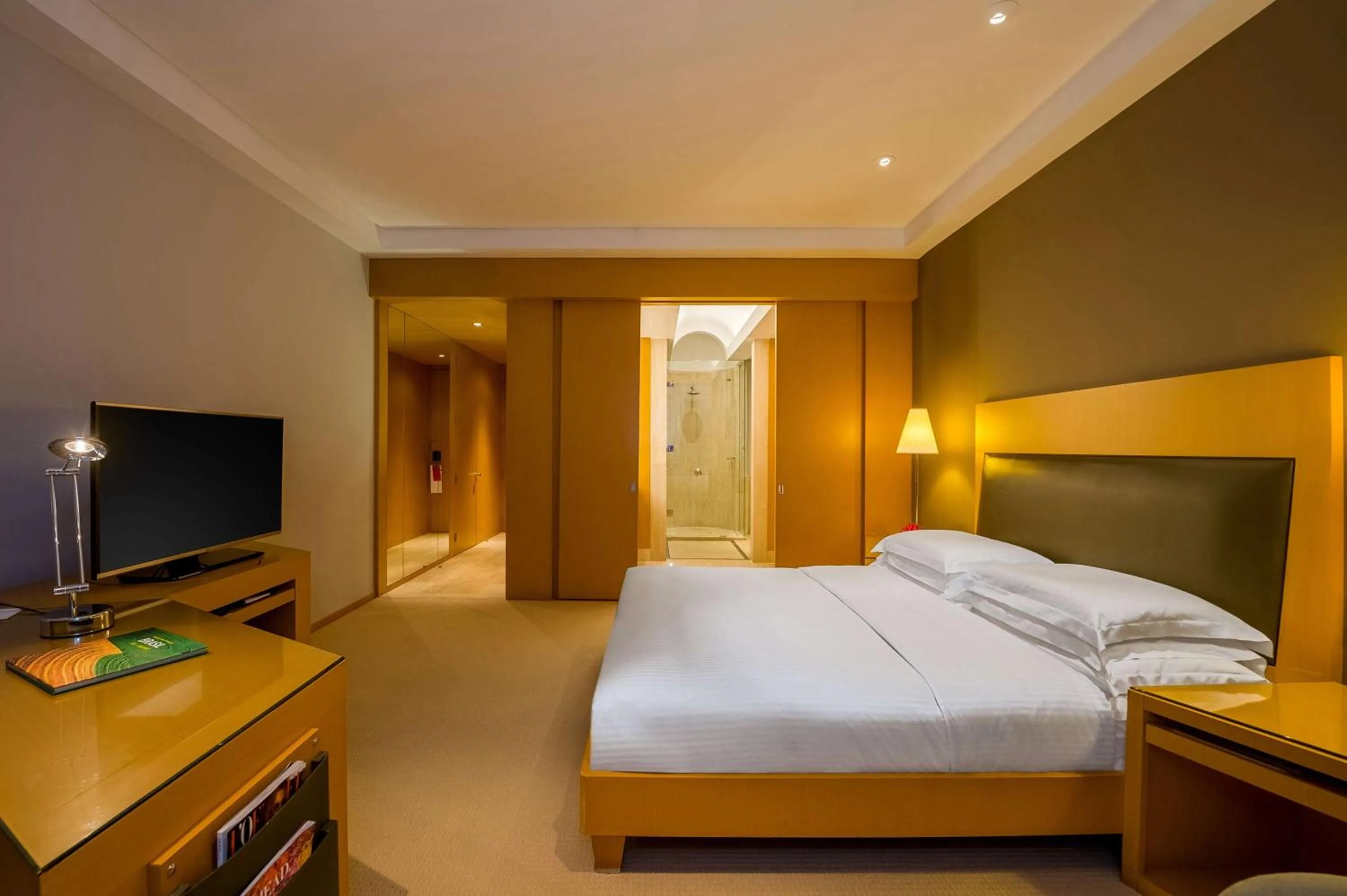 Bedroom, Bed in Grand Hyatt São Paulo