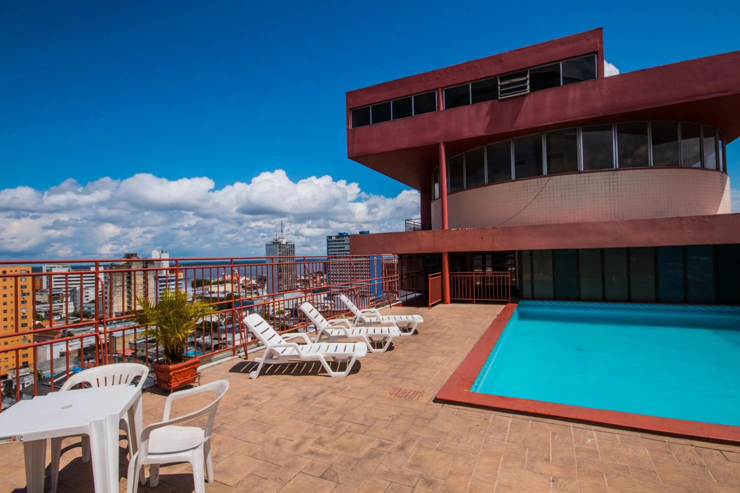 Day in Taj Mahal Hotel