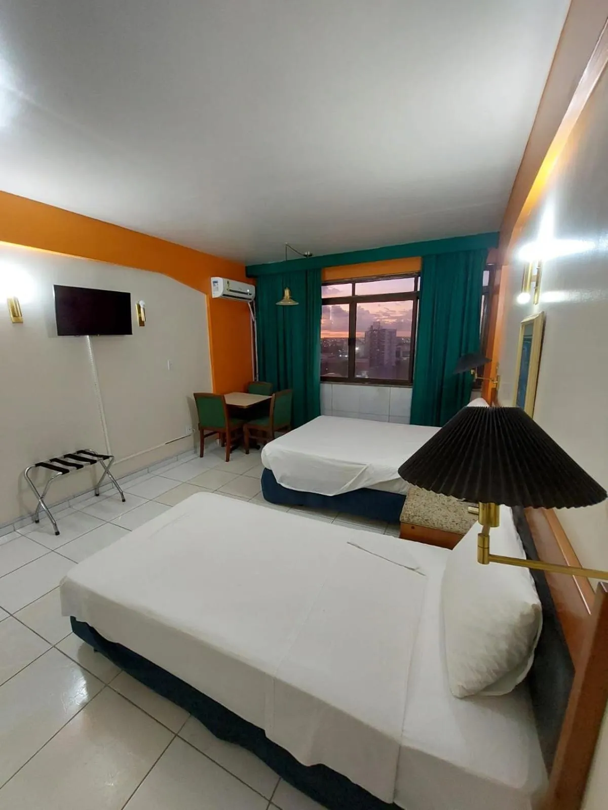 Bedroom, Bed in Taj Mahal Hotel