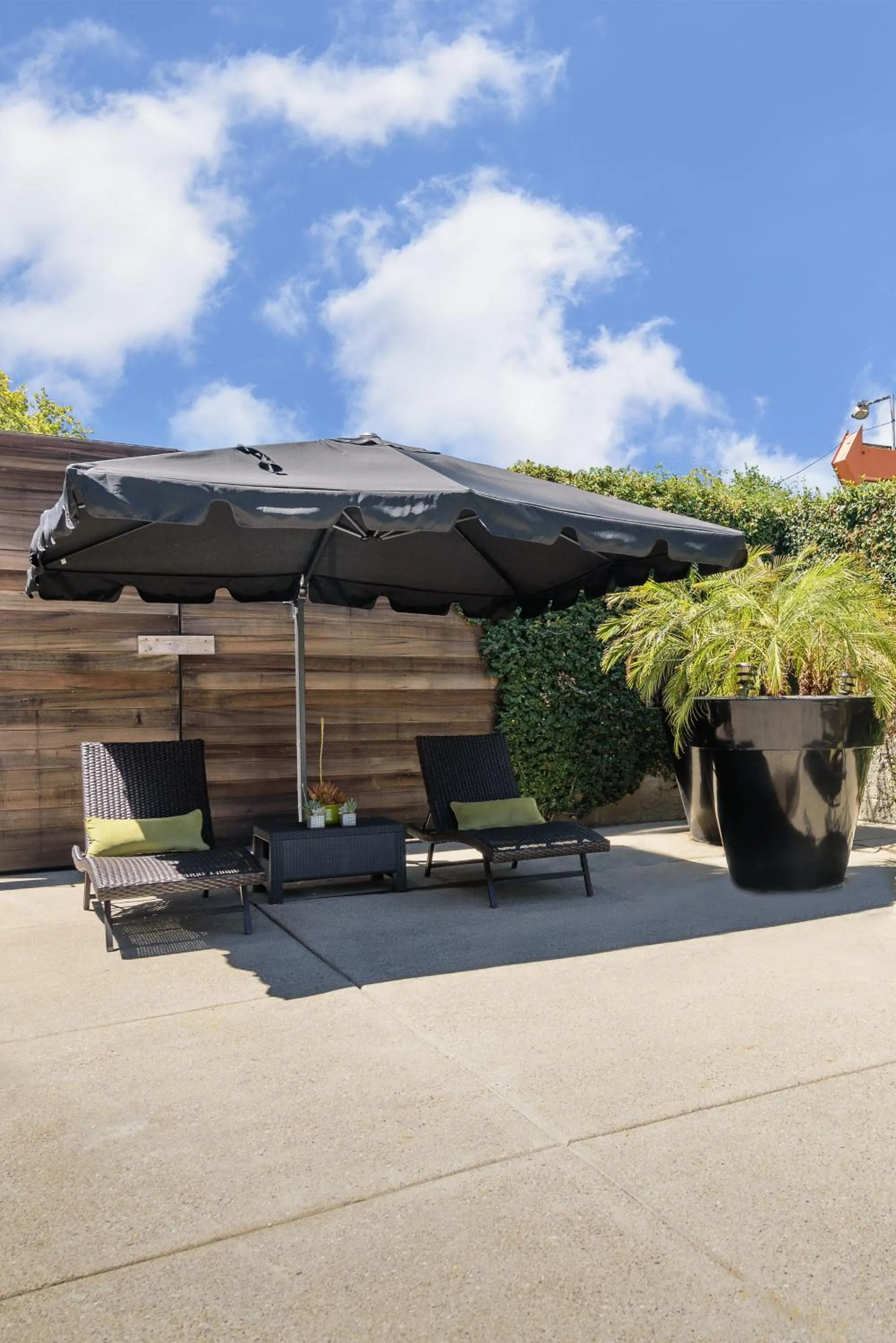 Patio in The Greens Hotel on Del Paso