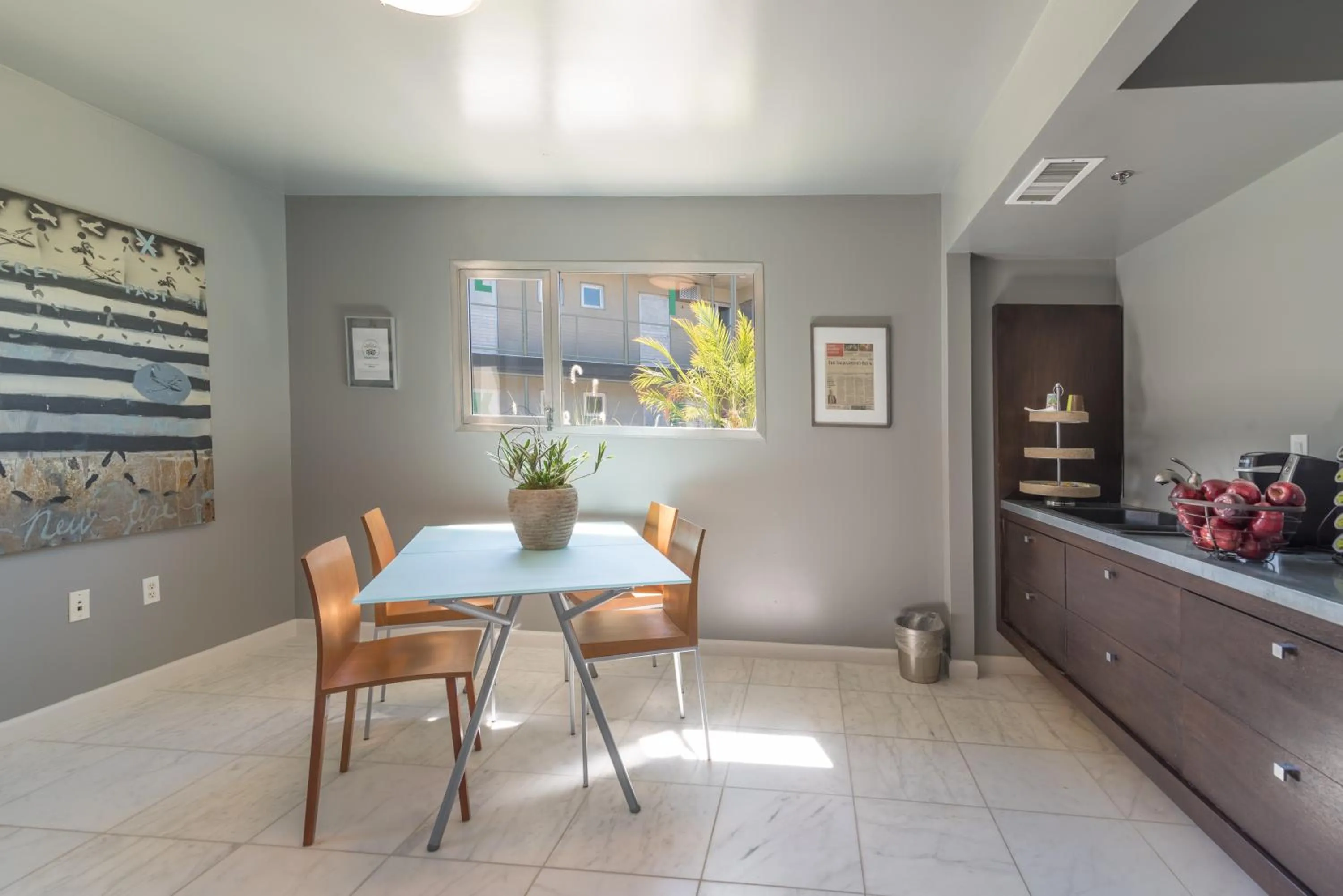 Communal kitchen in The Greens Hotel on Del Paso
