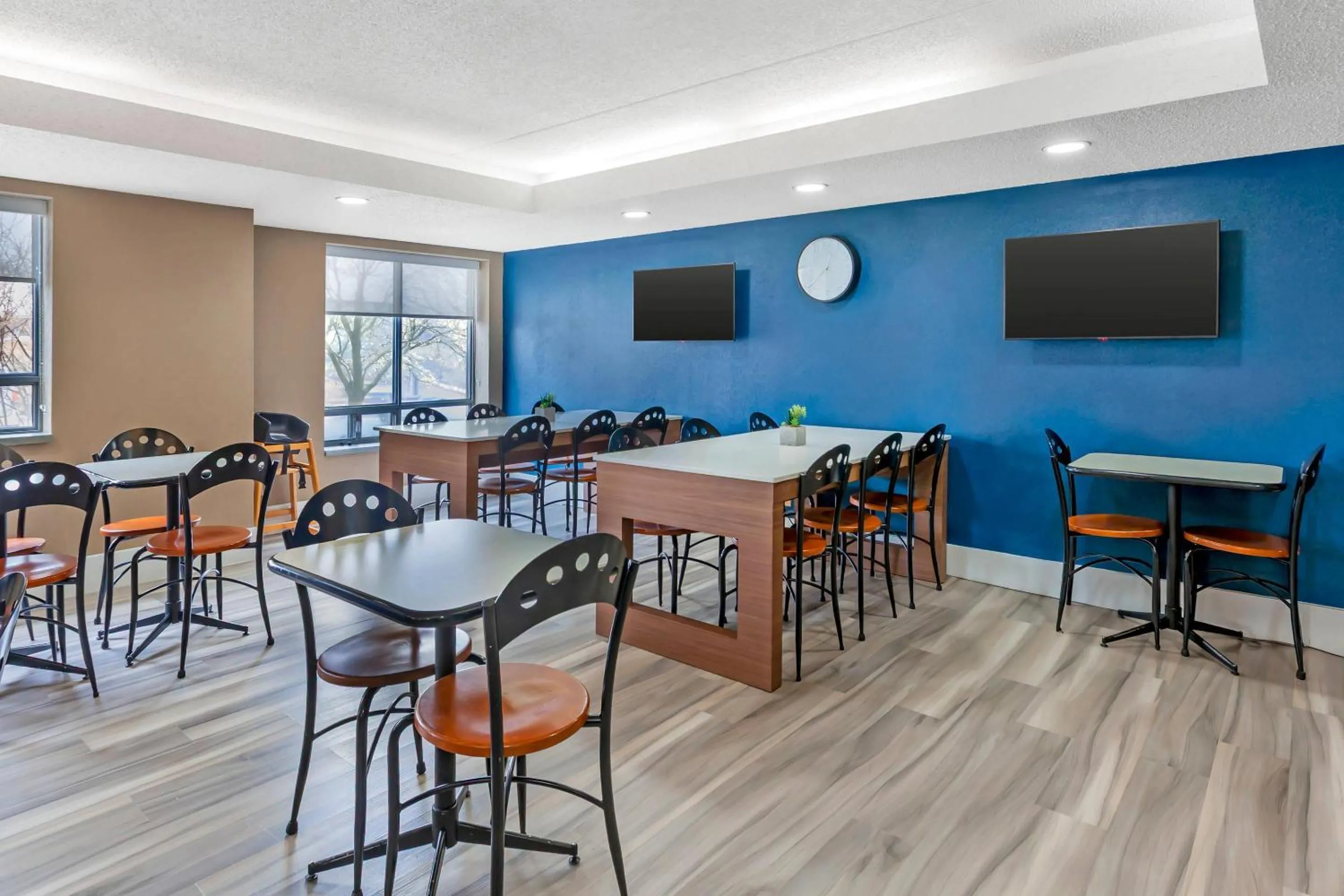 Breakfast in Quality Suites