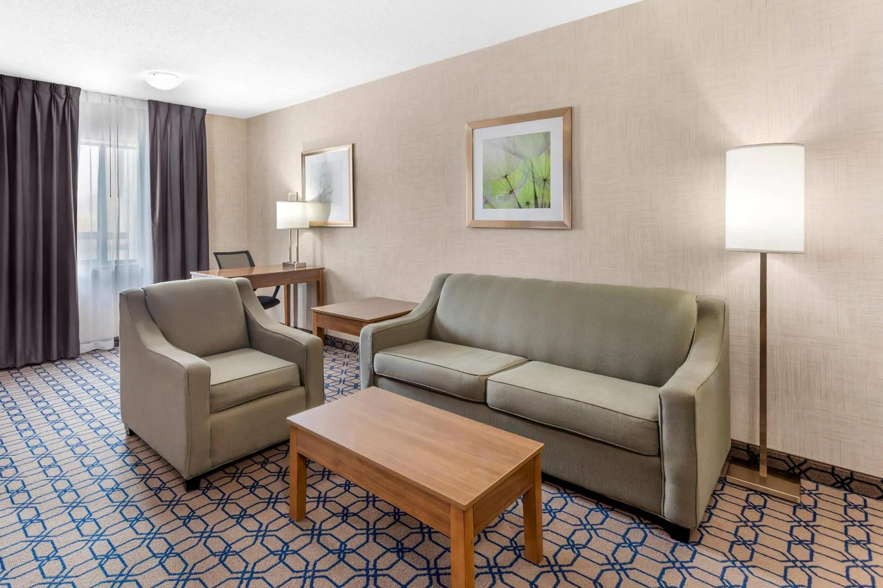 Bedroom in Quality Suites