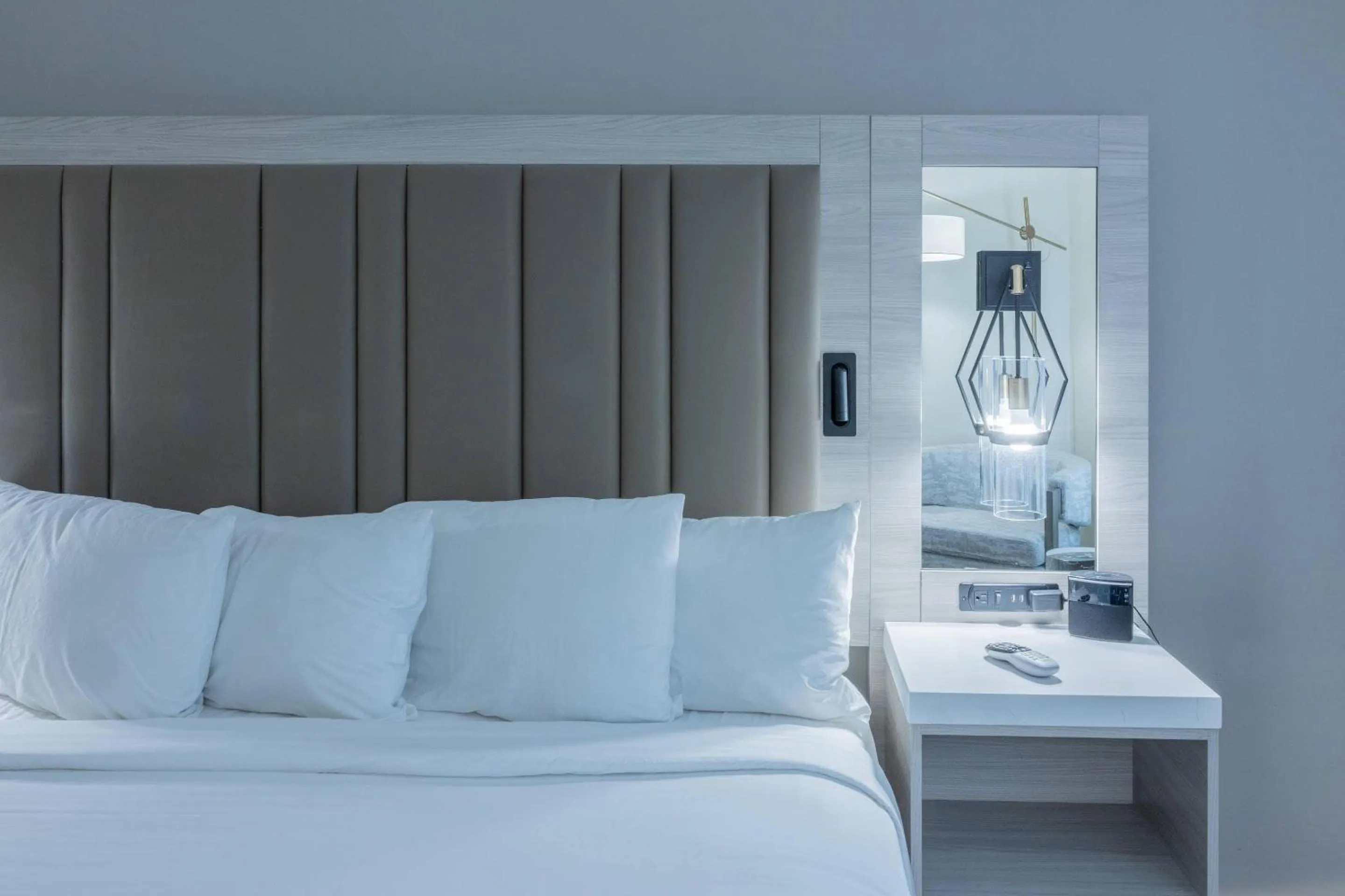 Bedroom, Bed in Inn on the Square, an Ascend Collection Hotel