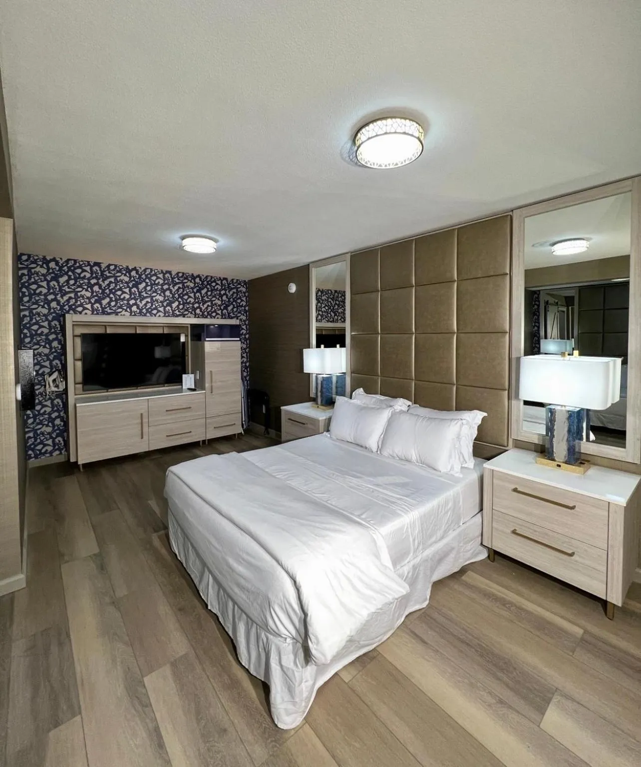 Bed in 3 Palms Tucson North Foothills