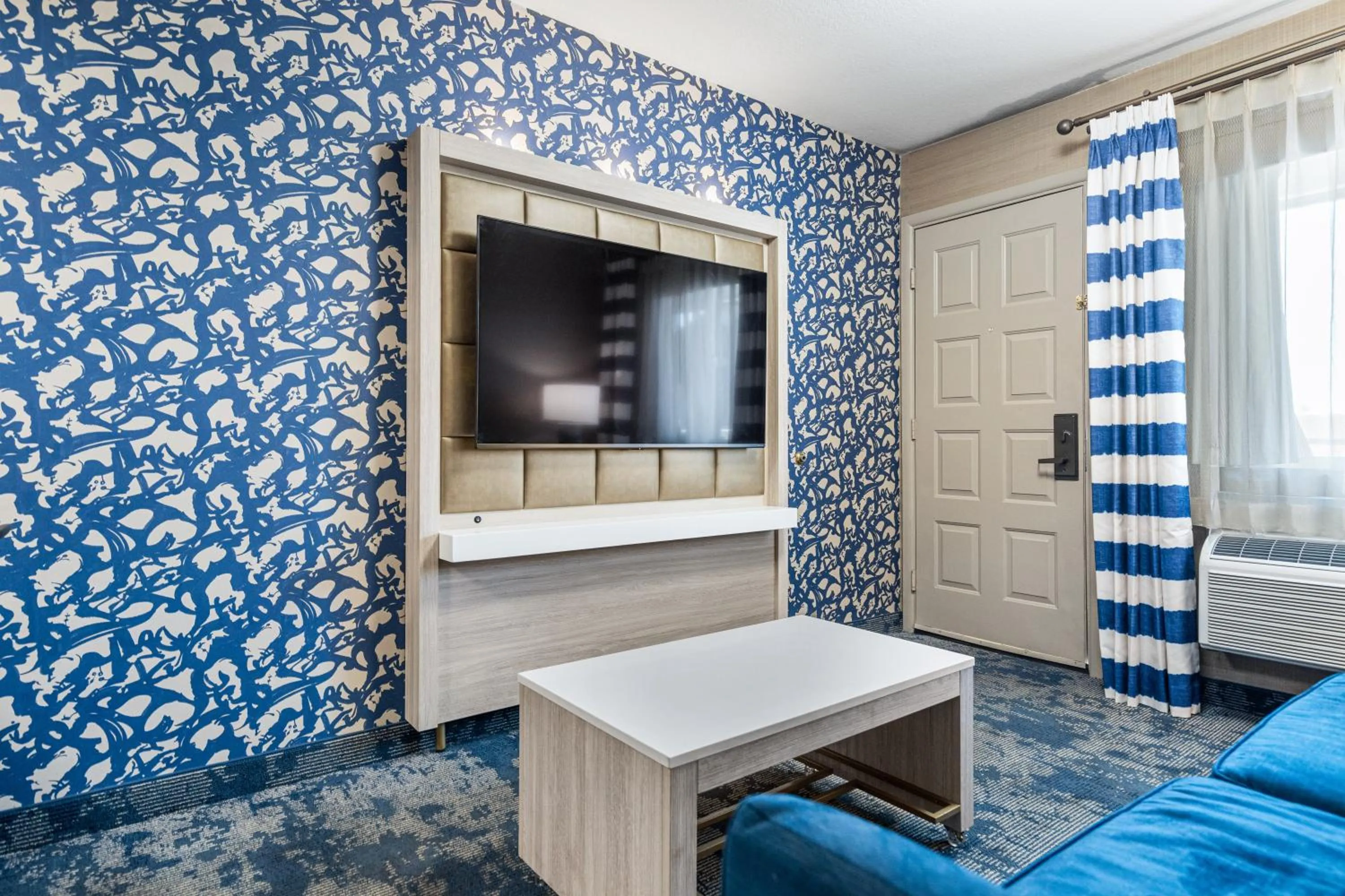 Living room, Bed in 3 Palms Tucson North Foothills