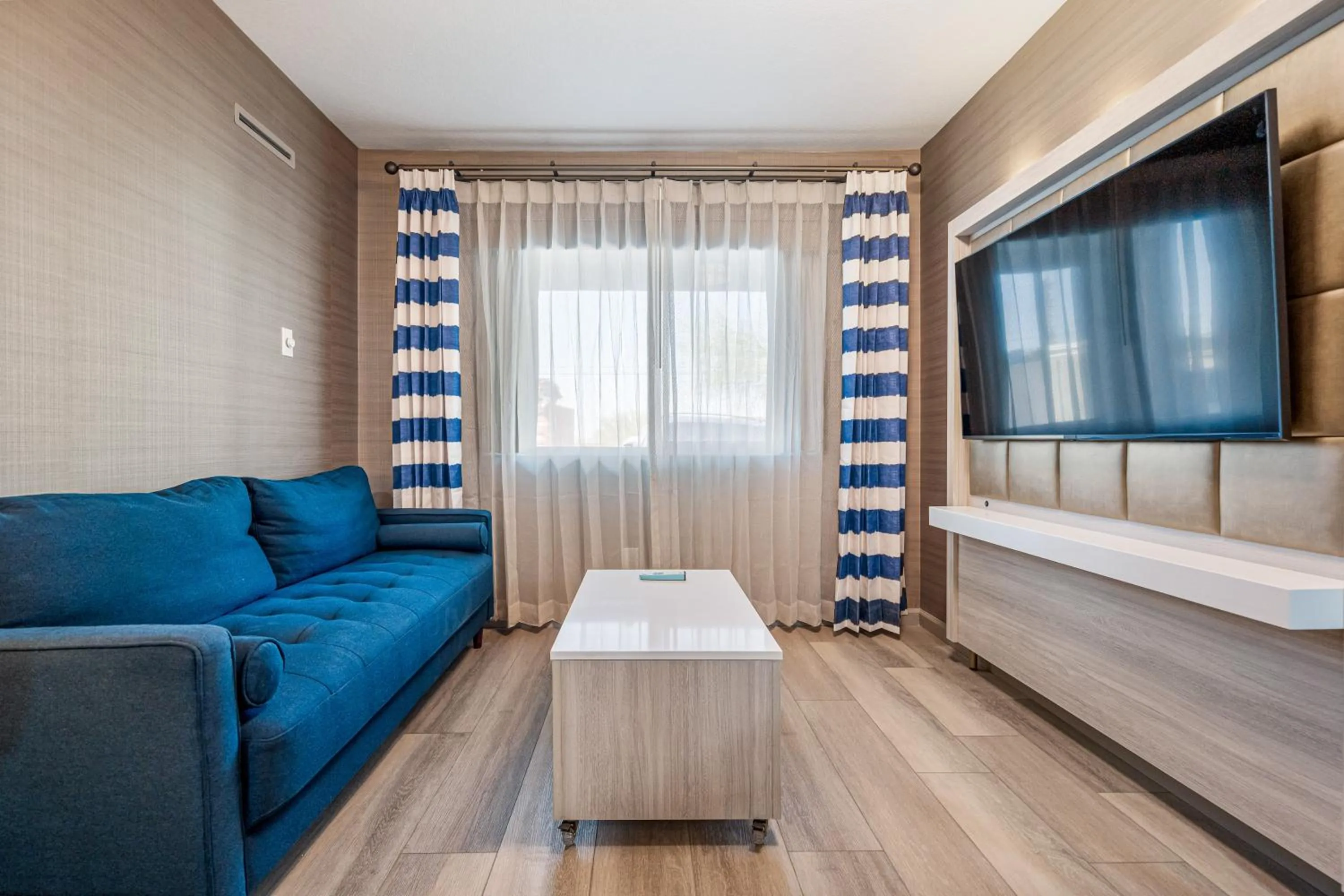 Living room in 3 Palms Tucson North Foothills