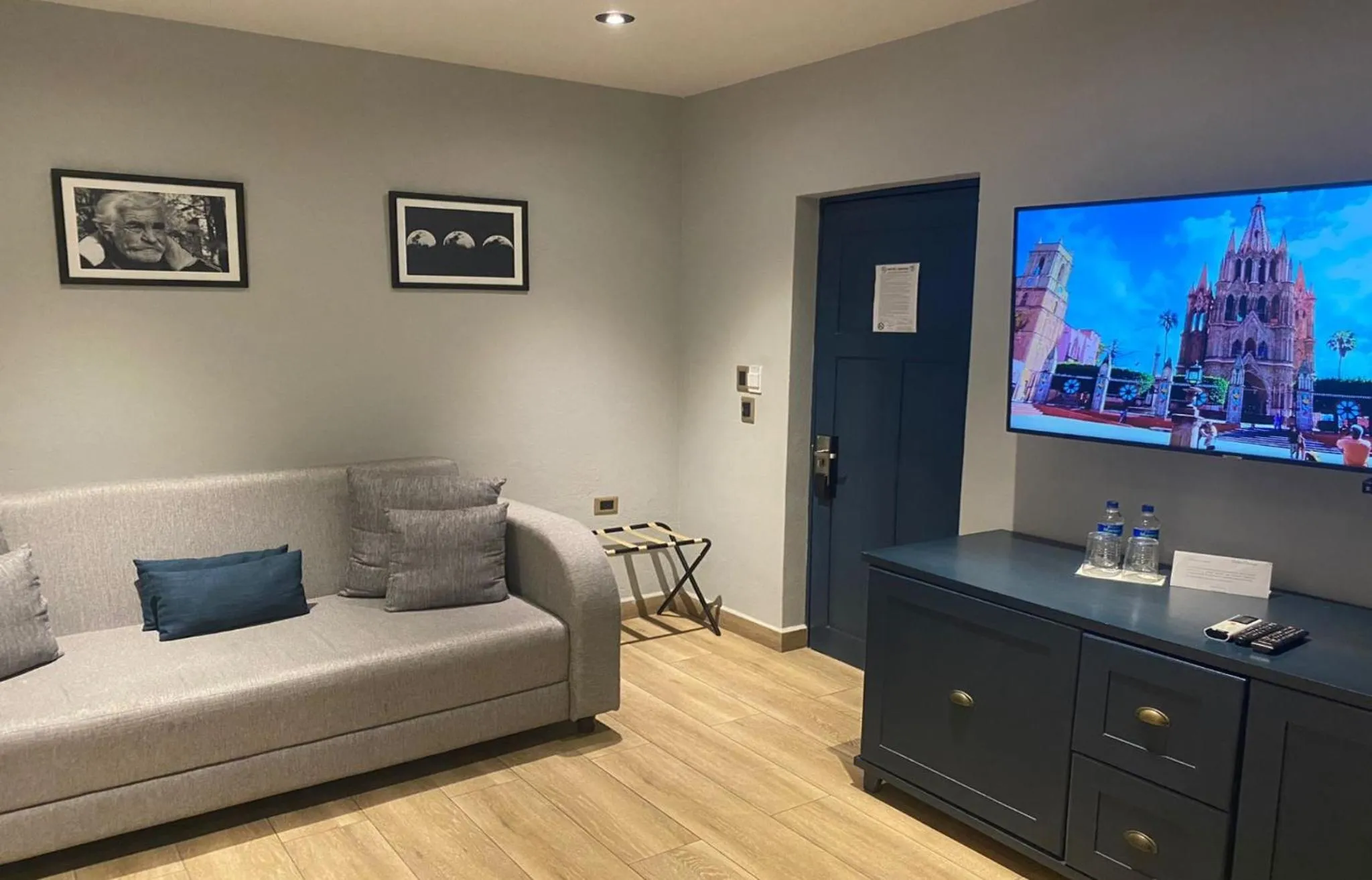 Seating area in Hotel Verbena