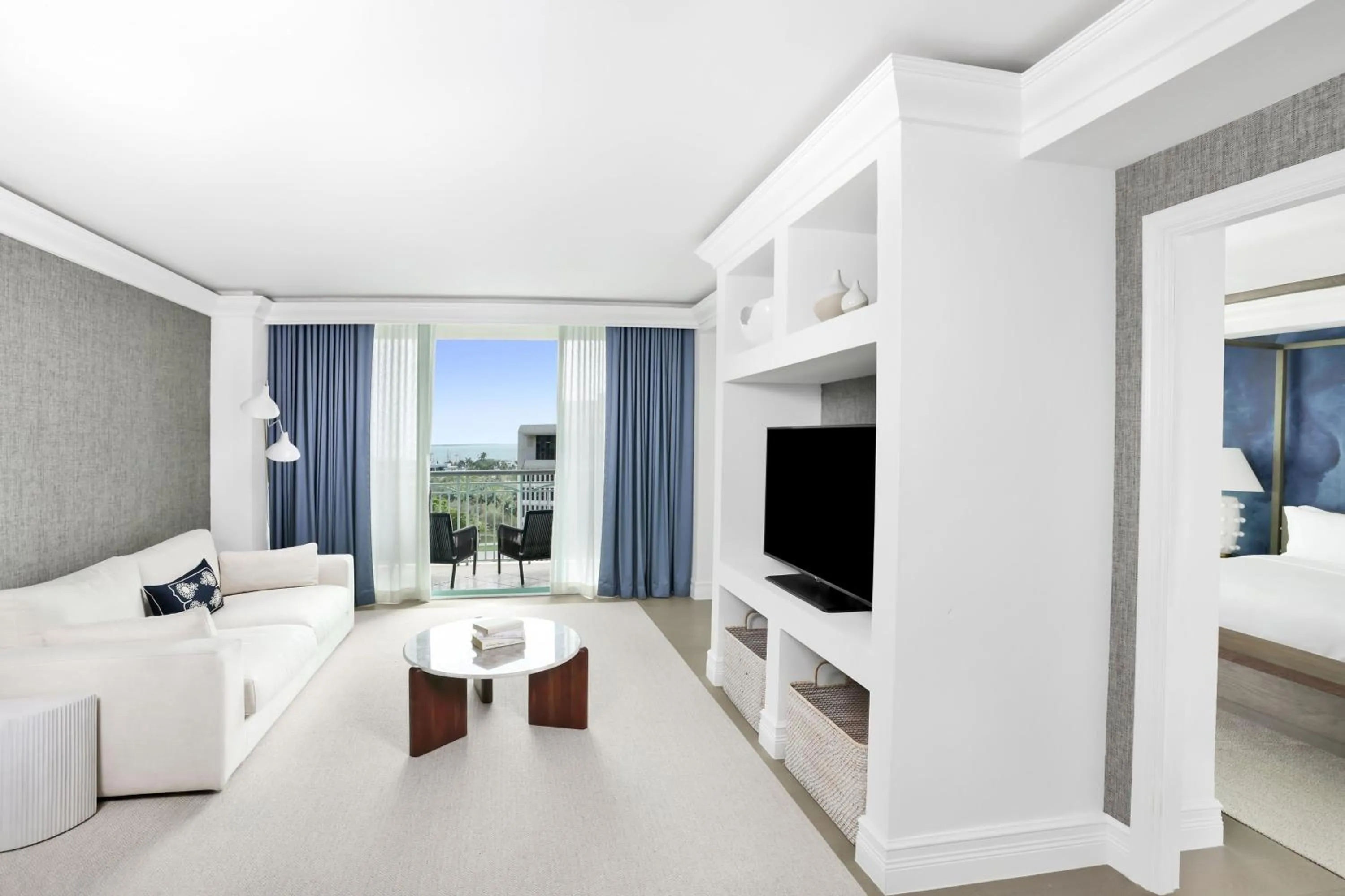 Living room, Bed in The Ritz-Carlton Coconut Grove, Miami