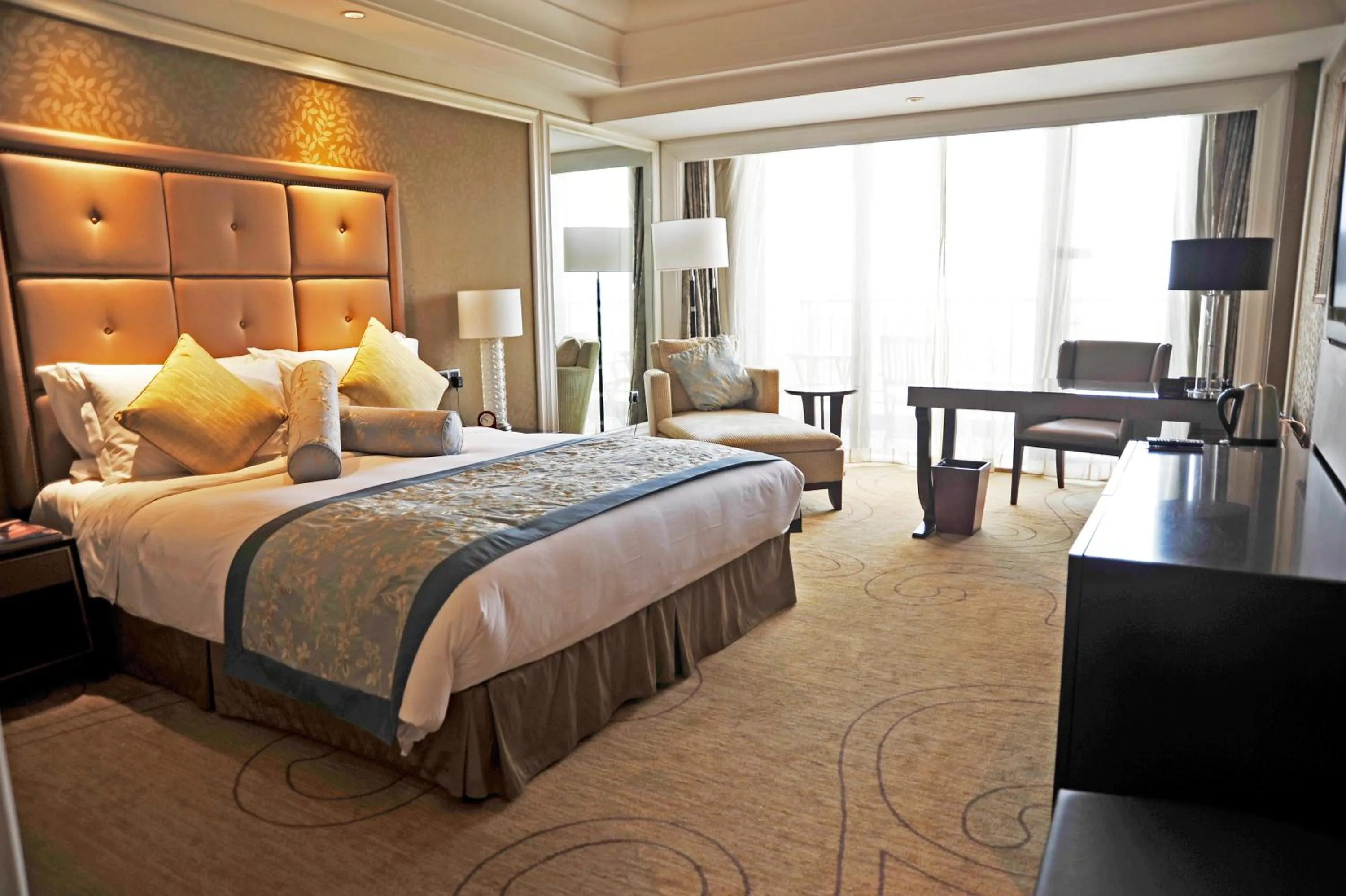 Bed in Hotel Shanghai Sheshan Oriental - Handwritten Collection