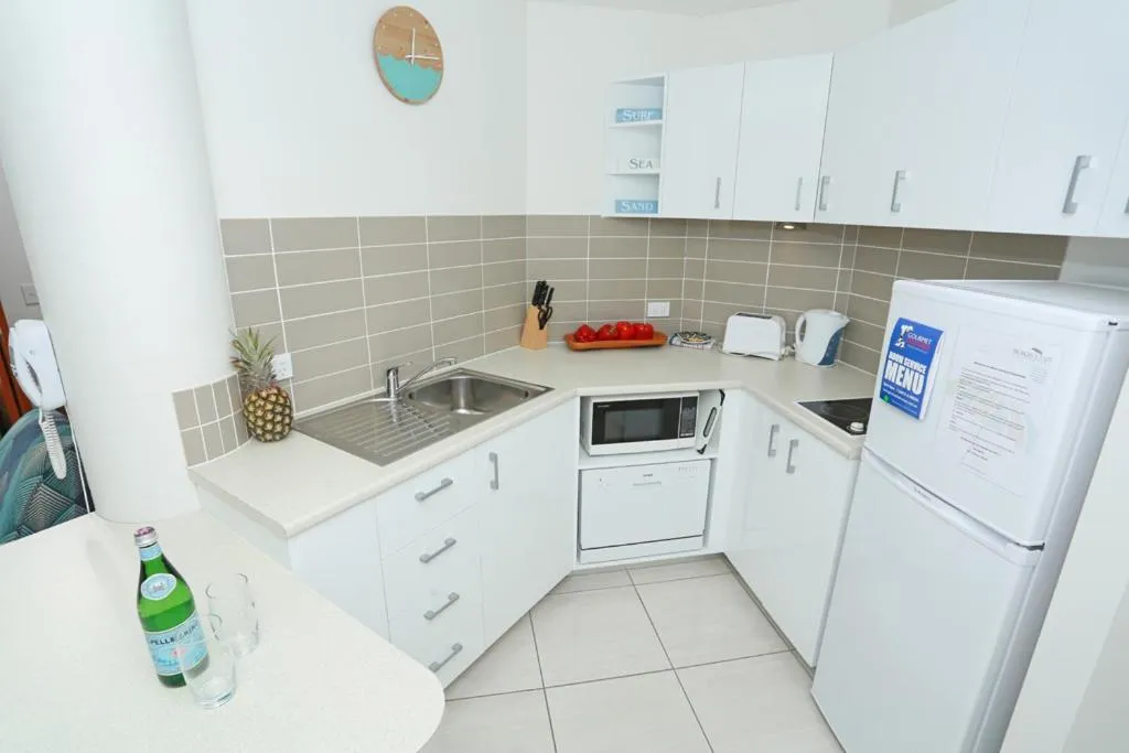 Kitchen or kitchenette in Beach Club Resort Mooloolaba