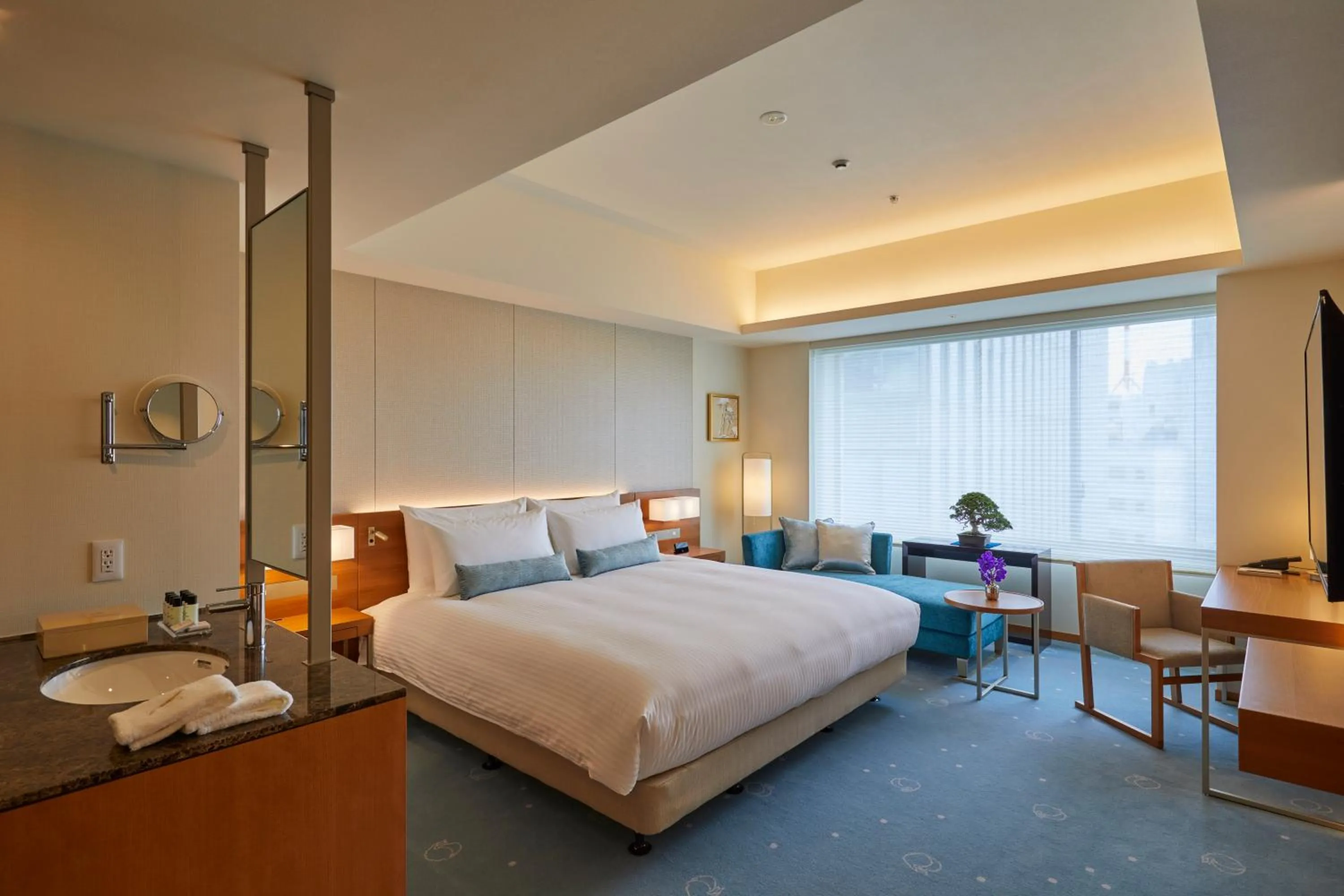 Photo of the whole room, Bed in THE KITANO HOTEL TOKYO