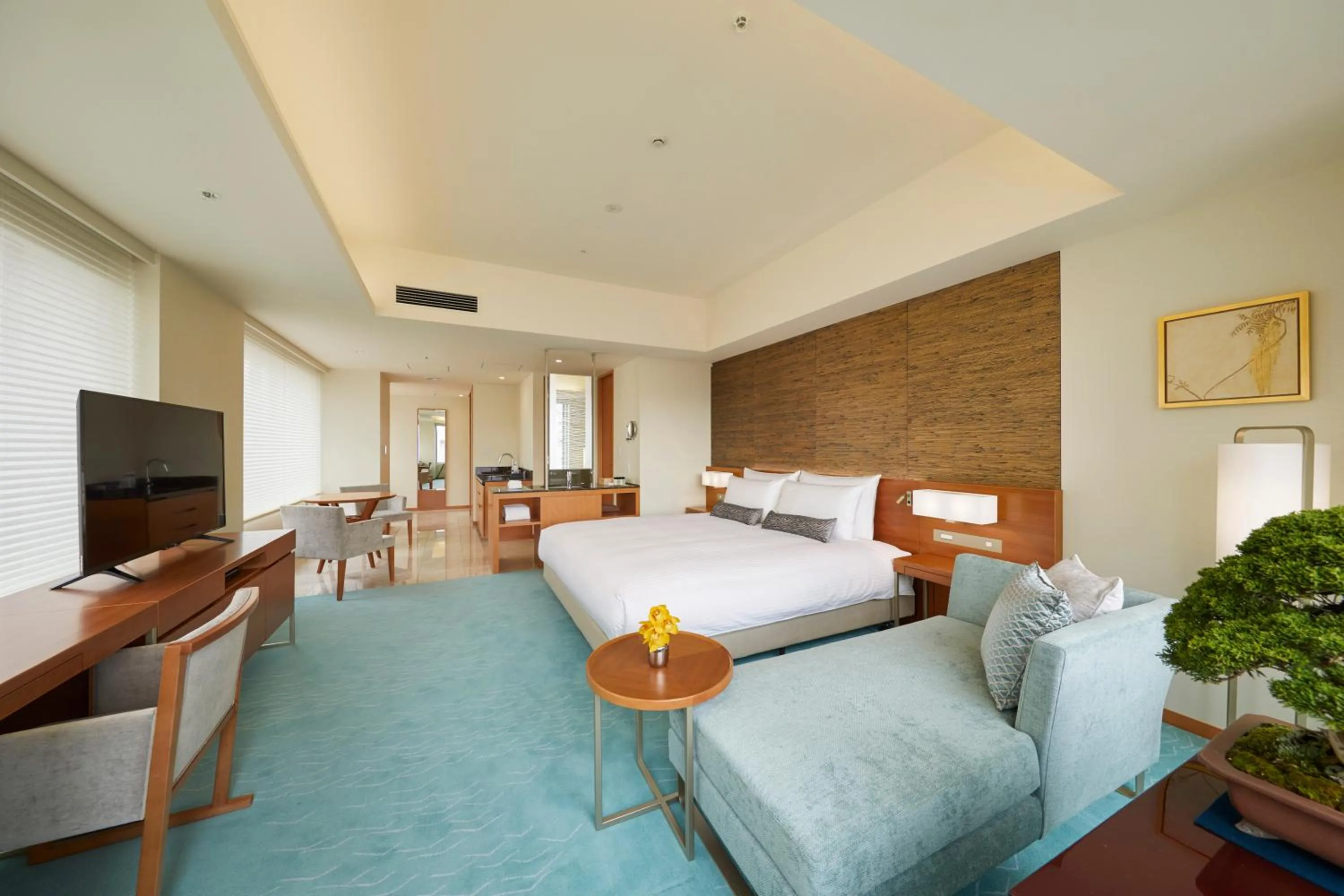 Photo of the whole room, Bed in THE KITANO HOTEL TOKYO