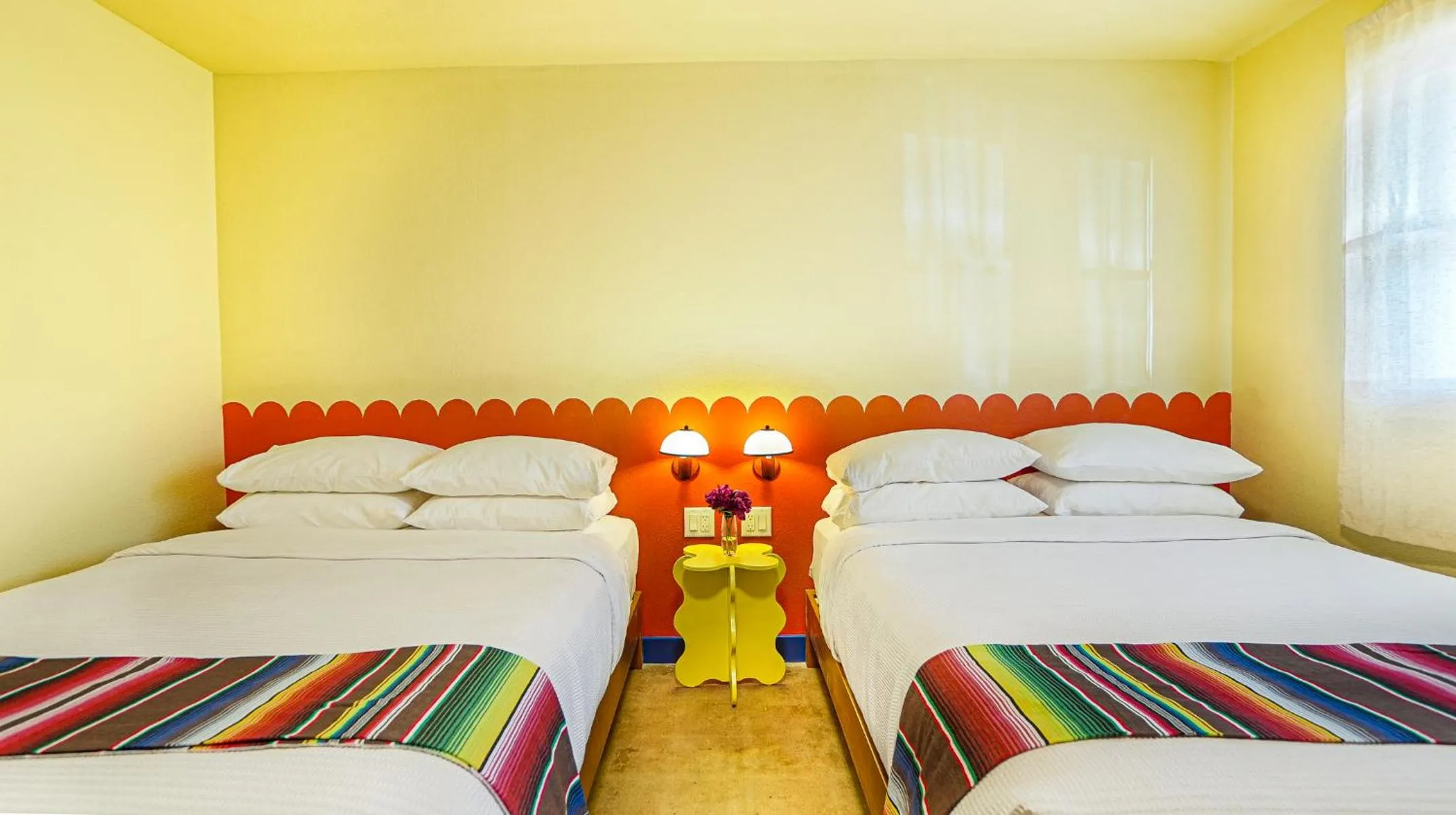 Bed in The Siesta Motel