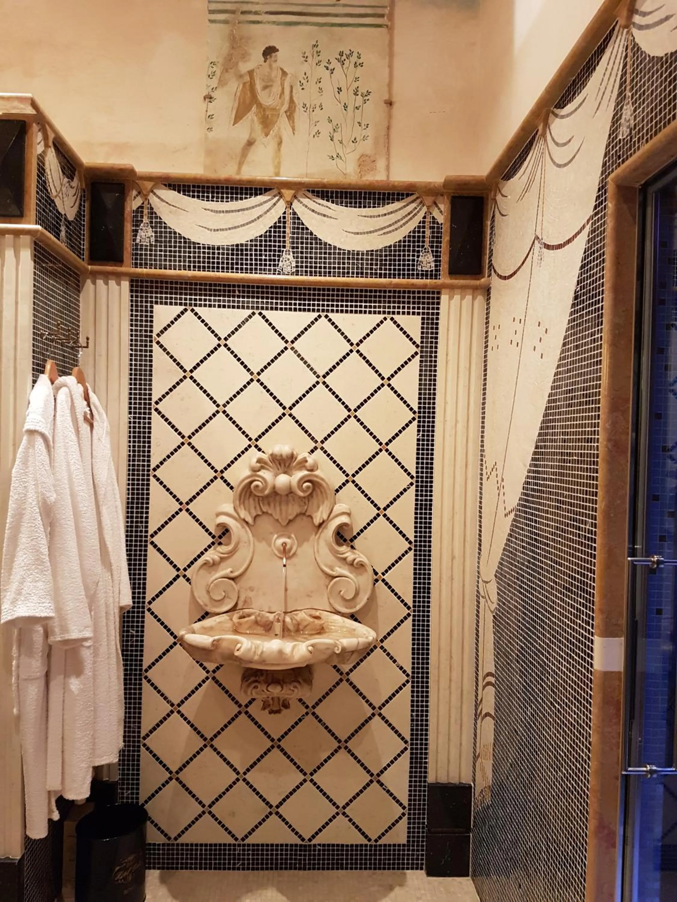 Decorative detail in Hotel Celio