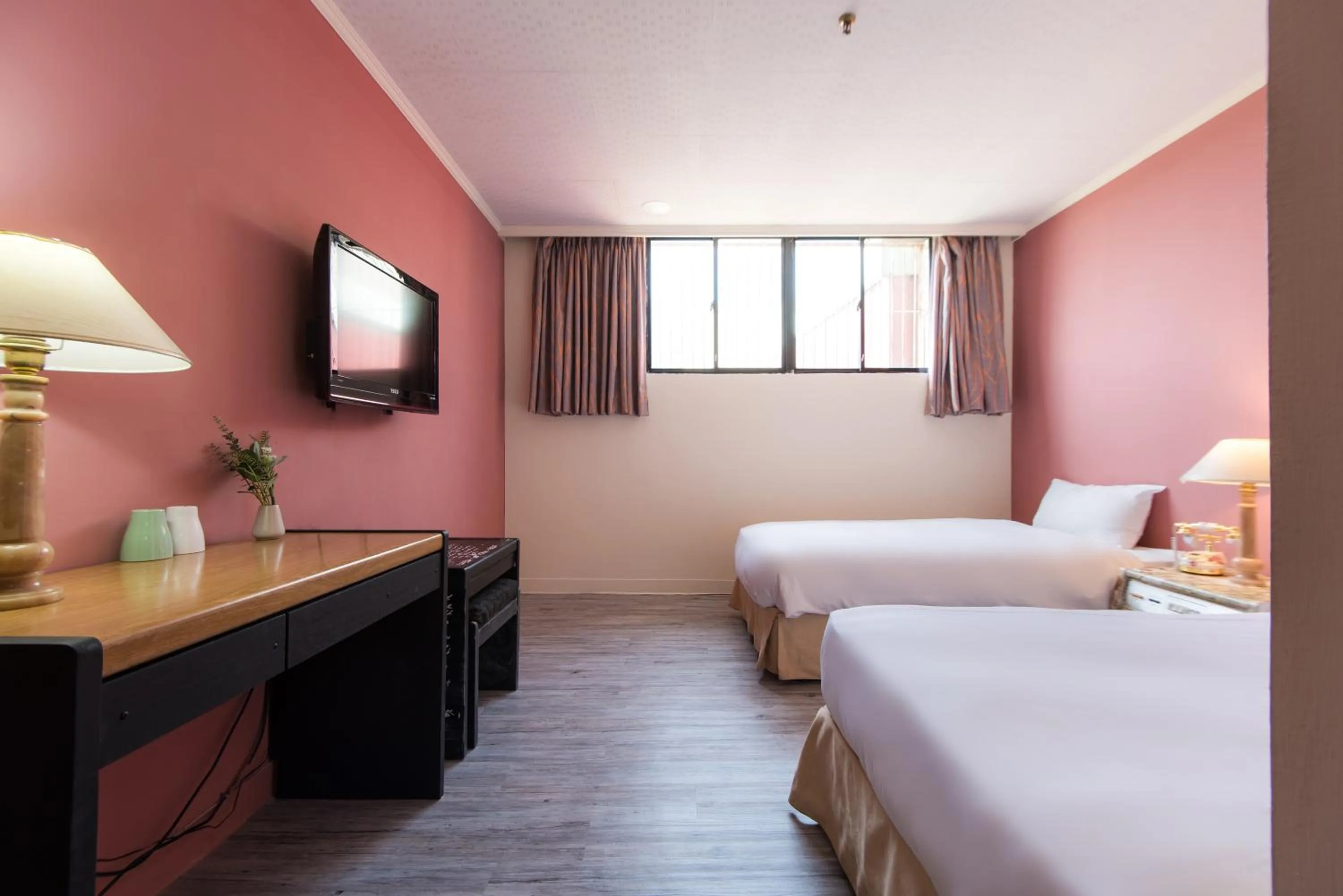 Property building, Bed in Back Home Hotel