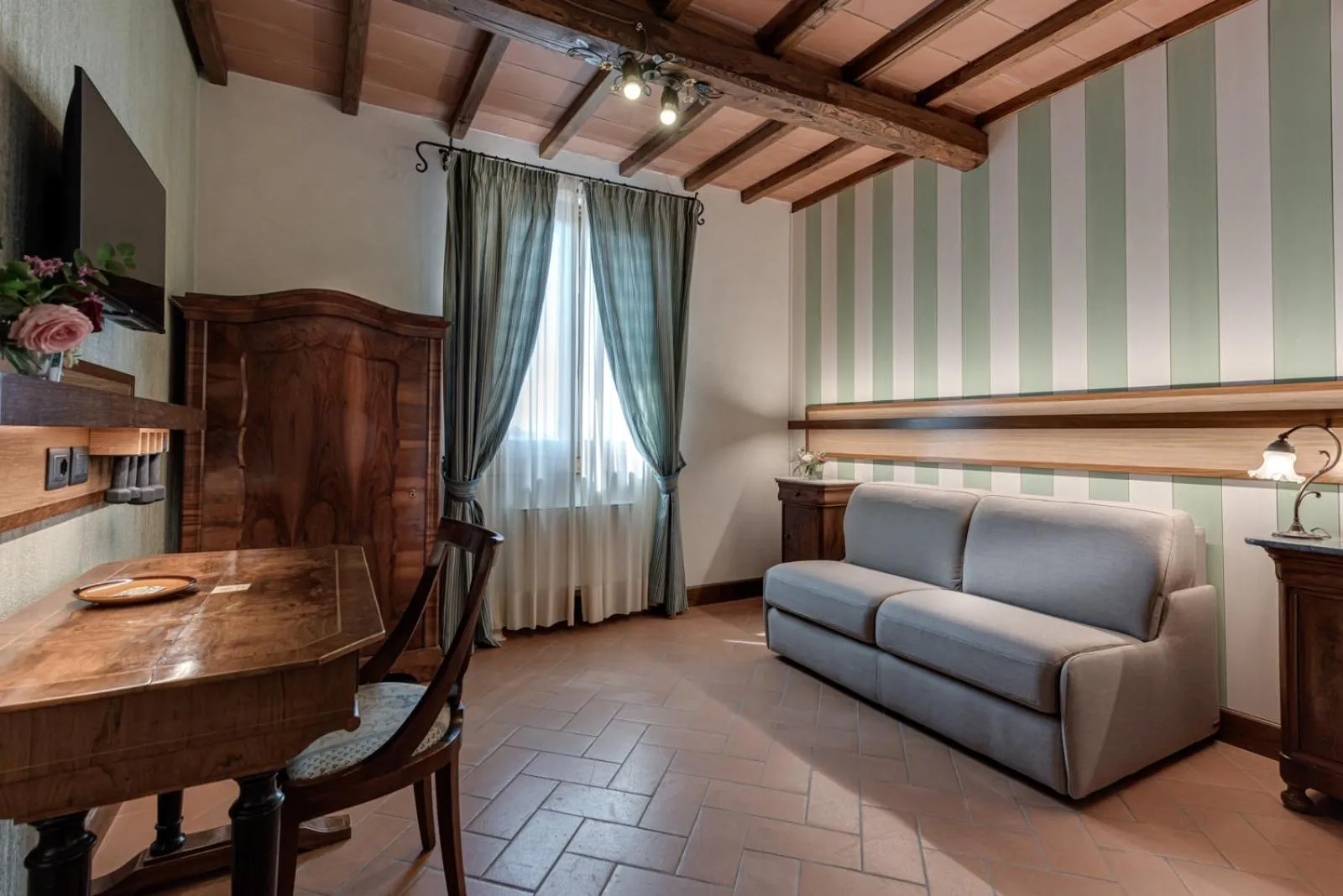 TV and multimedia in Locanda Poggioleone