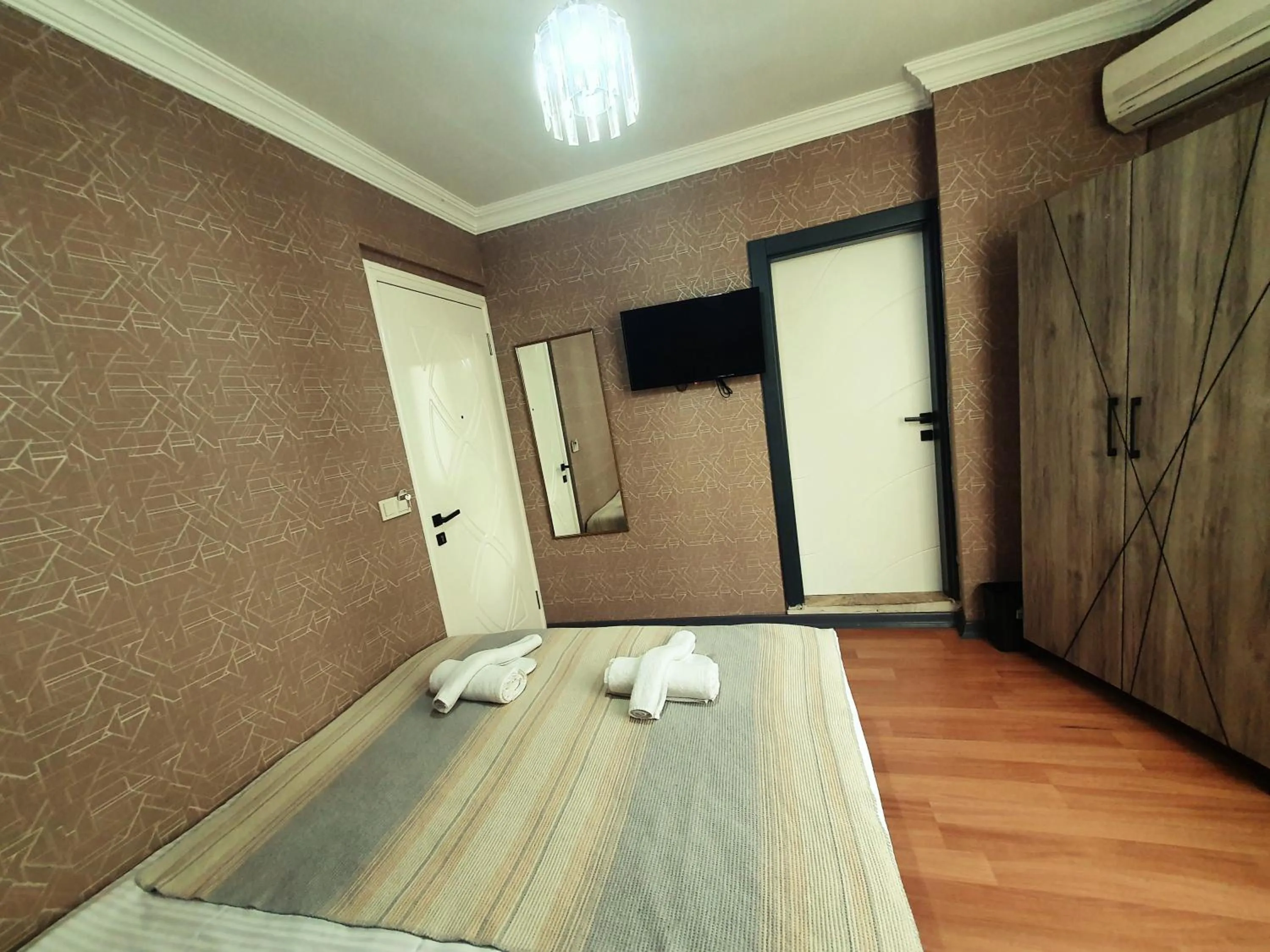 Photo of the whole room, Bed in Omega Luxx Hotel