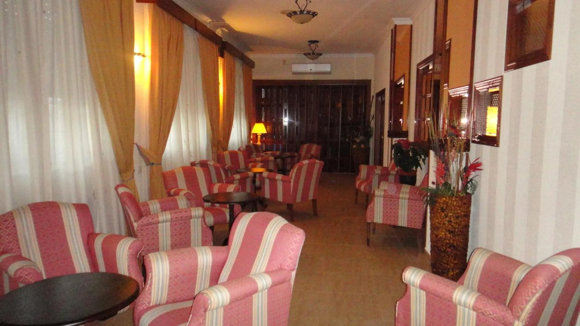 Communal lounge/ TV room in PARAISO PLAYA Hotel