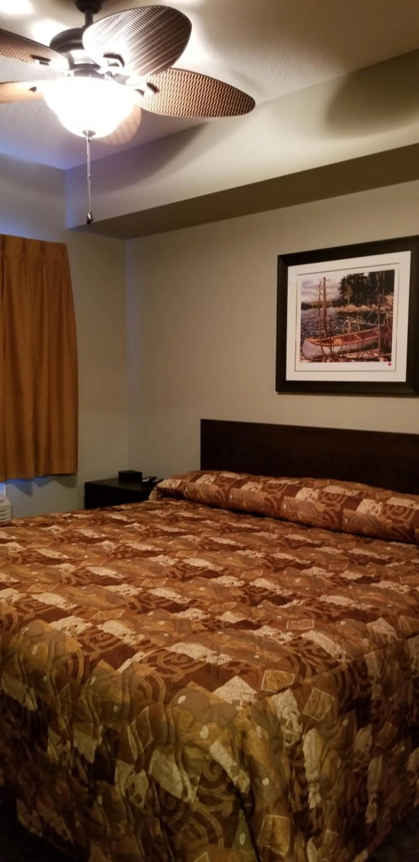 Alberta Beach Inn and Suites