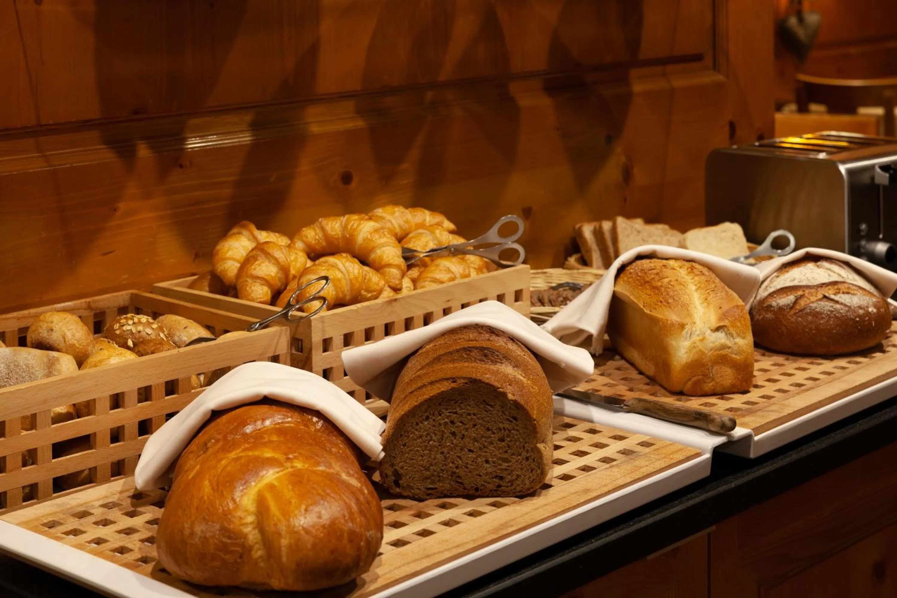 Buffet breakfast in Hotel Jägerhof