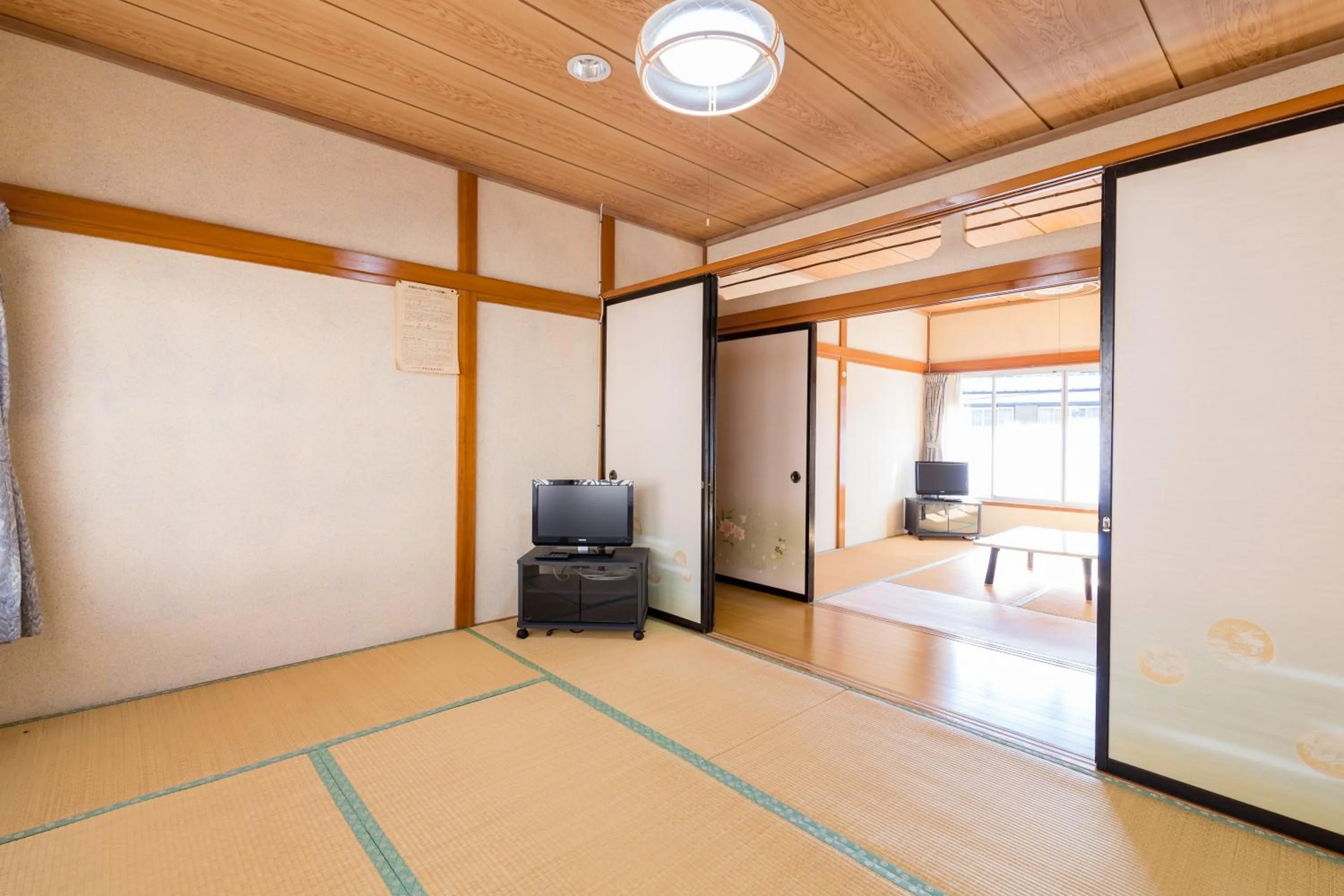 Bed in Cyokiya Lake Saiko