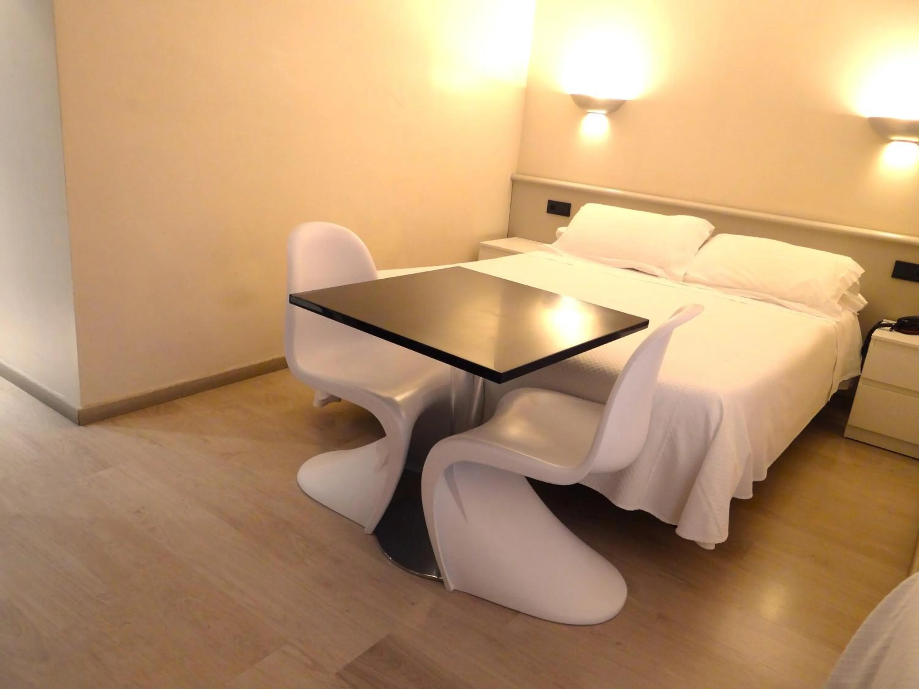 Bed in Hotel Sol-Park