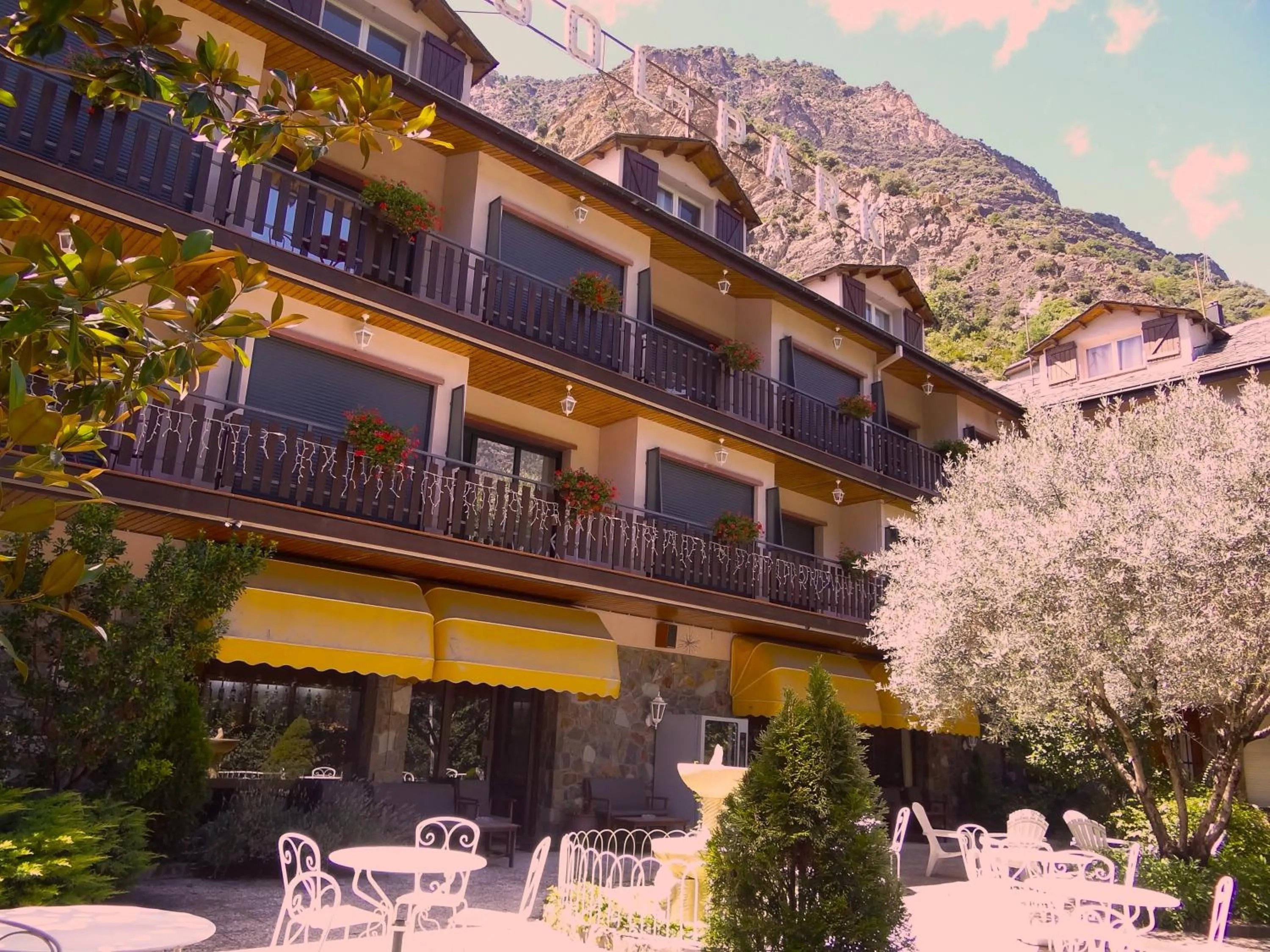 Property building in Hotel Sol-Park