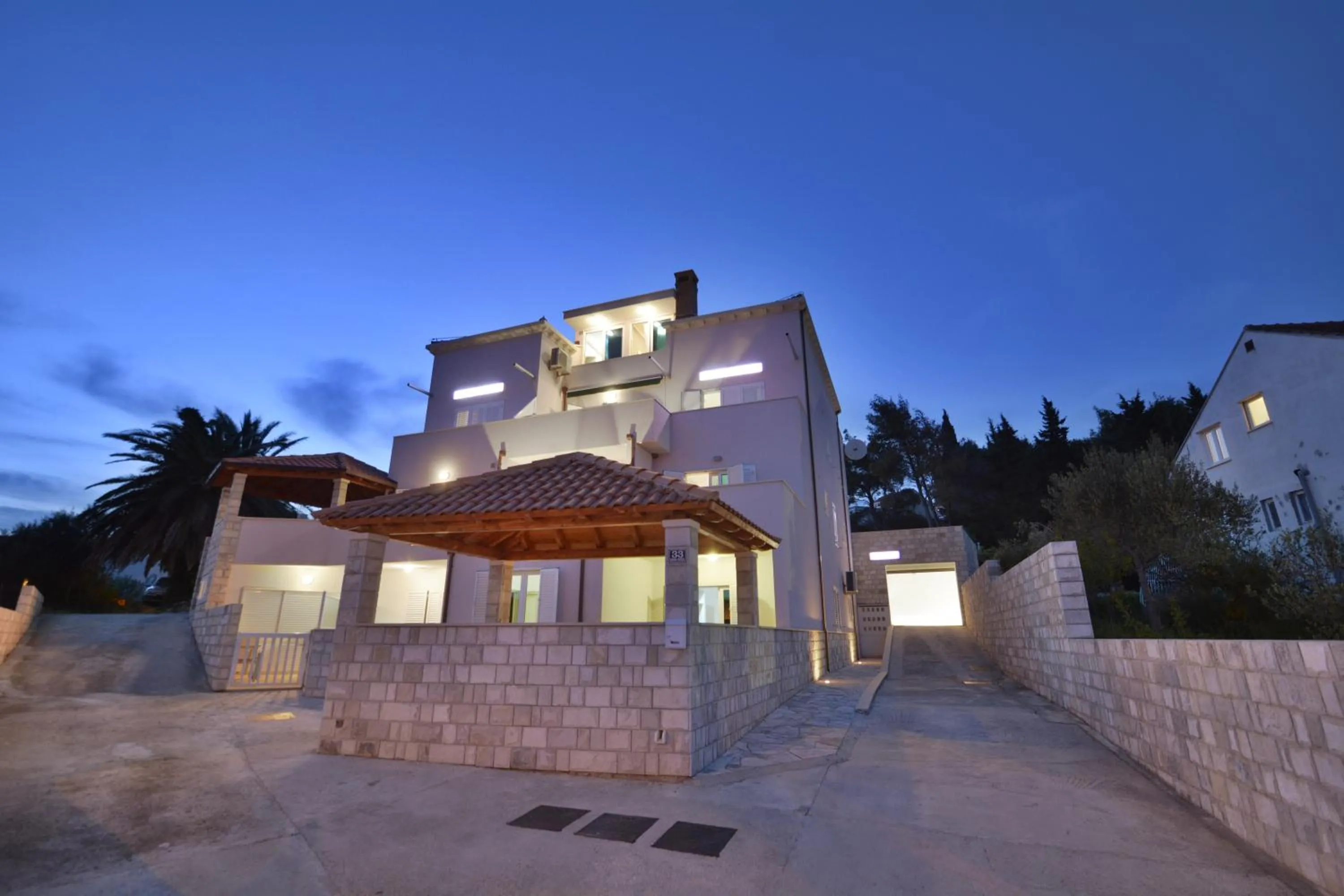 Property building in Villa Avantgarde