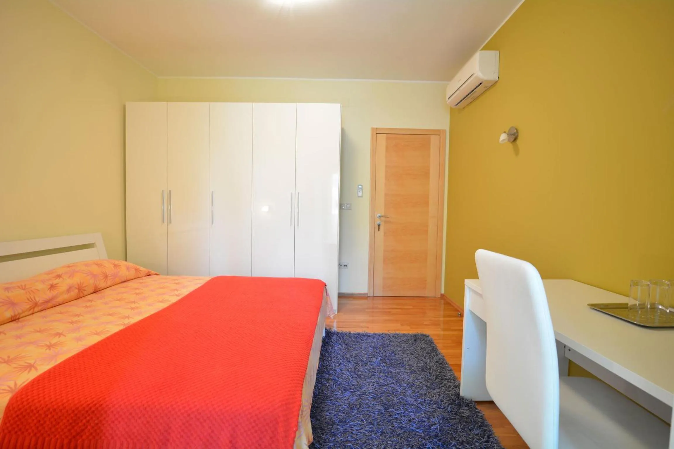 Bedroom, Bed in Villa Avantgarde