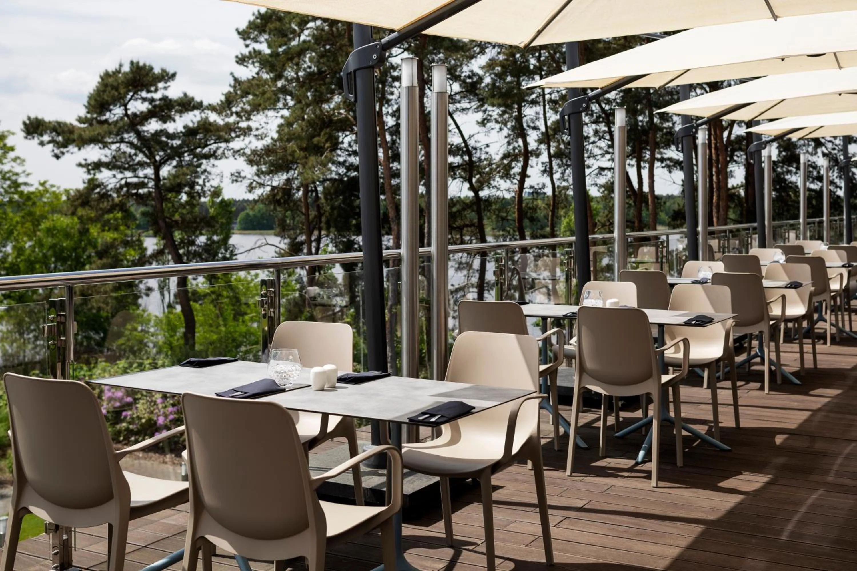 Restaurant/places to eat in Hotel Warszawianka